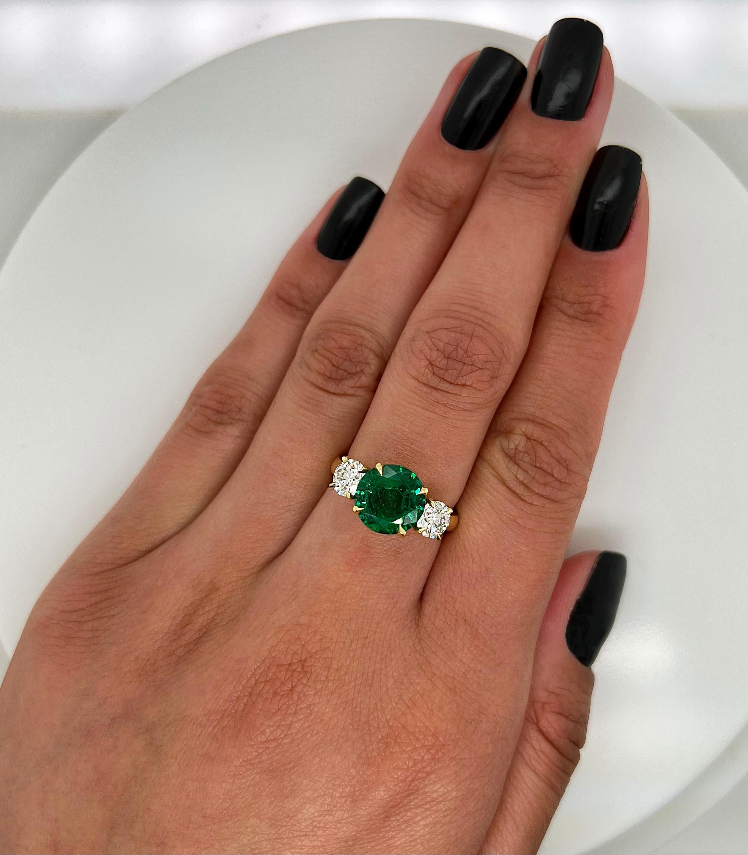 3.97 Total Carat Emerald and Diamond Three Stone Ladies Ring GIA In New Condition For Sale In New York, NY