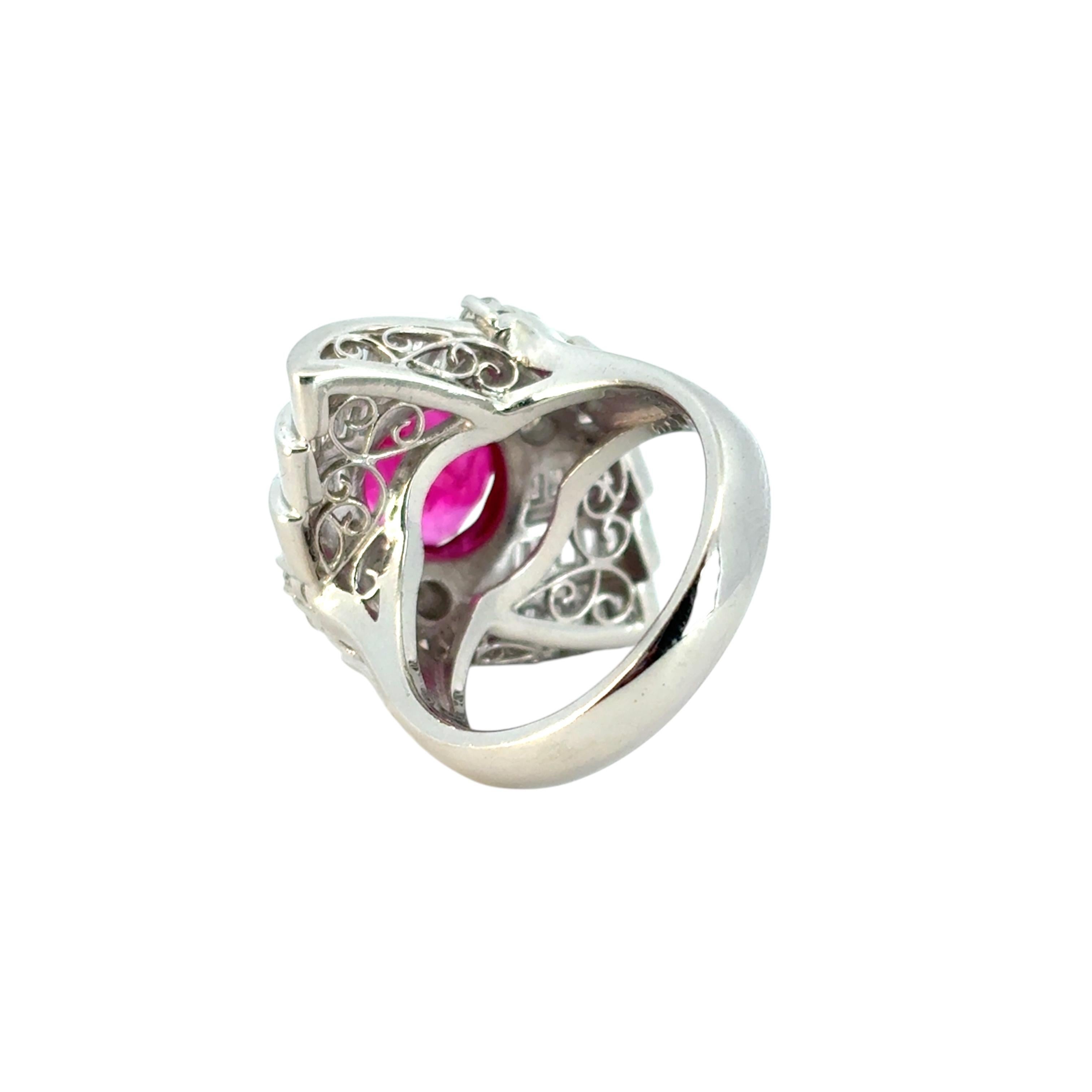 Anillo de cóctel de platino con diamante y rubí talla cojín de 3,97 ctw en venta 2
