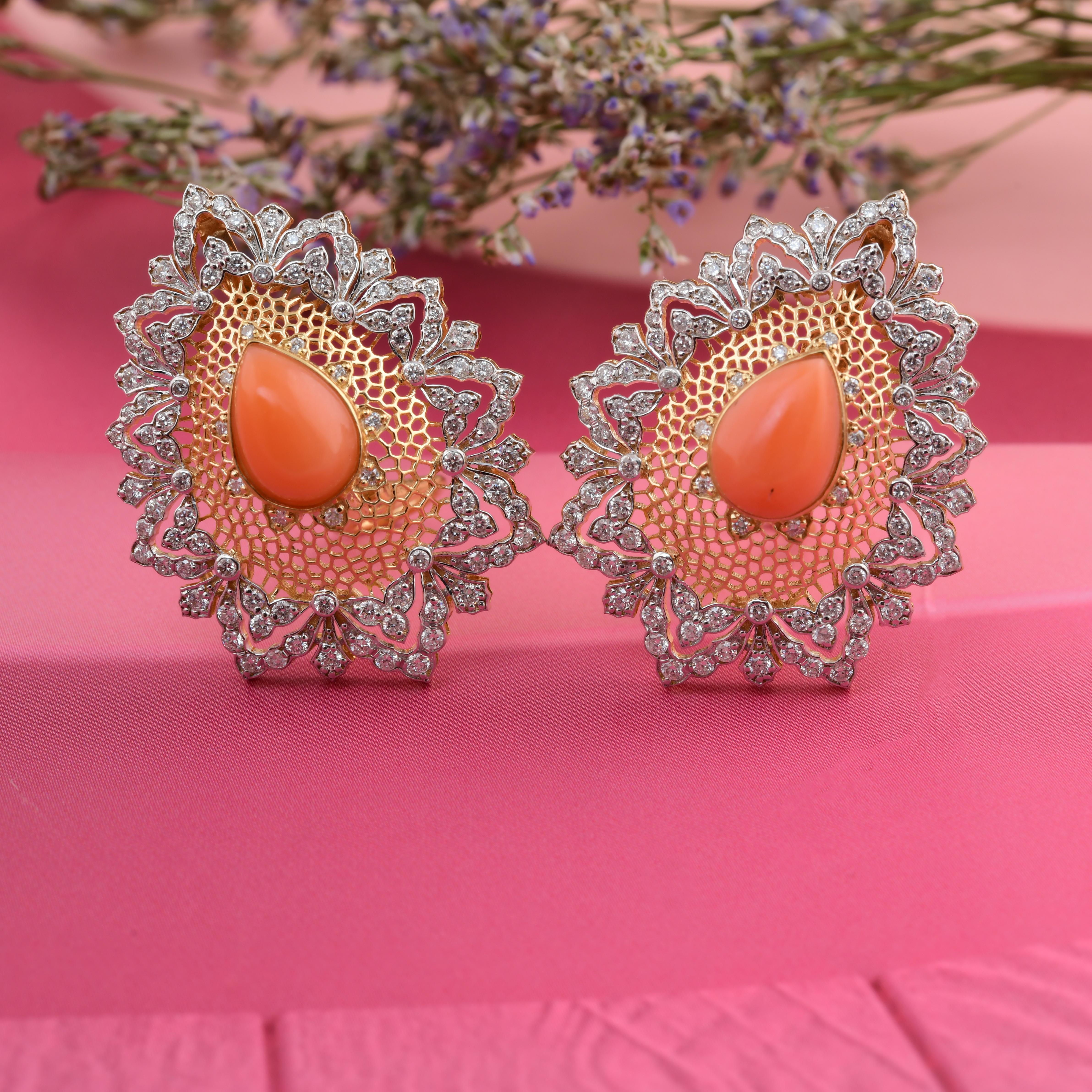 3.98 Carat Coral Gemstone 1.62 Carat SI/H Diamond Earrings 18 Karat White Gold In New Condition For Sale In Diera, Dubai