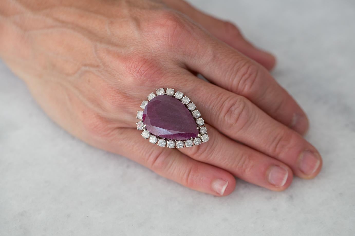 39.82 Carat African Ruby Icy Diamond Cocktail Ring In Excellent Condition For Sale In Nicosia, CY