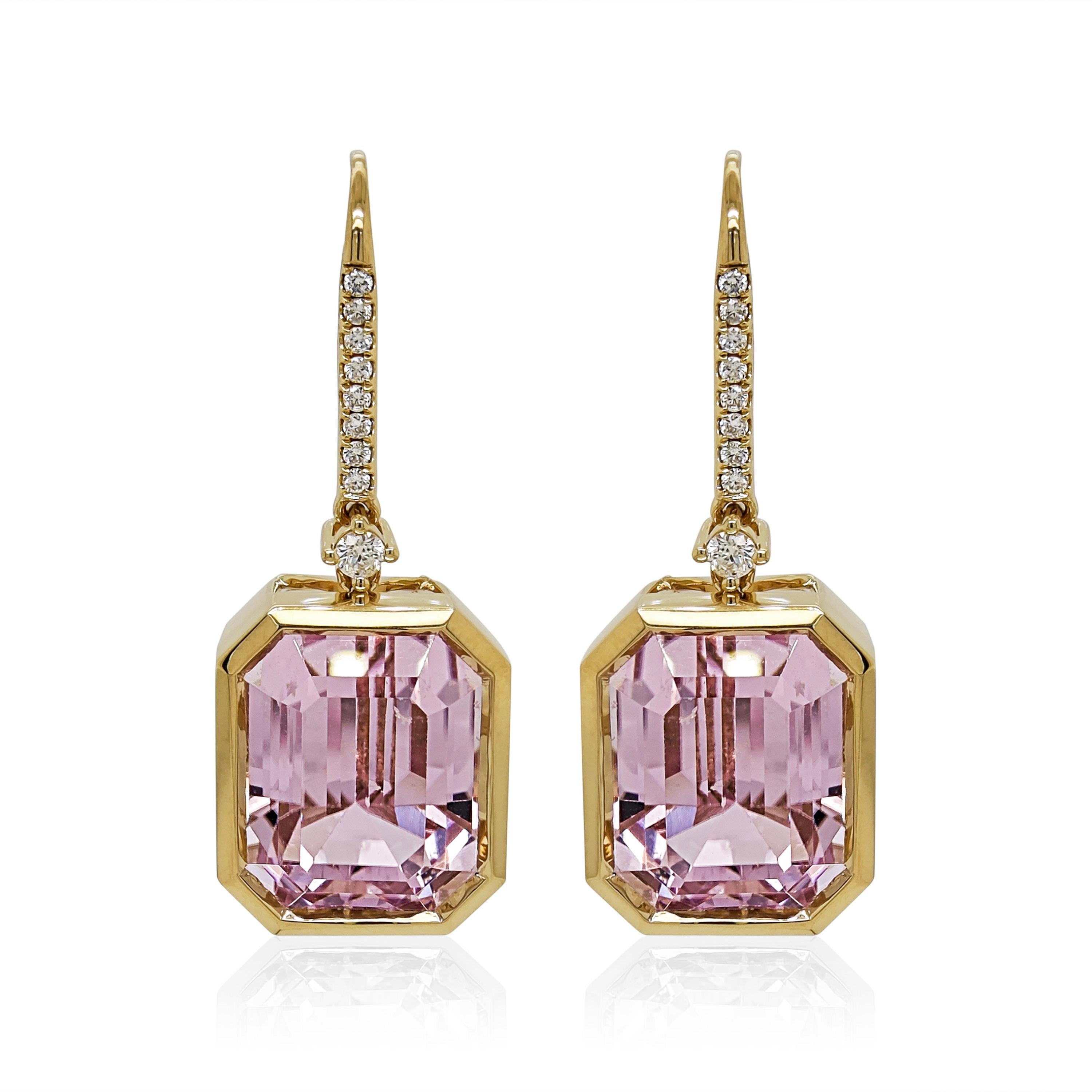 39.88 Carats Kunzite and White Diamond Yellow Gold Earrings In New Condition For Sale In New York, NY