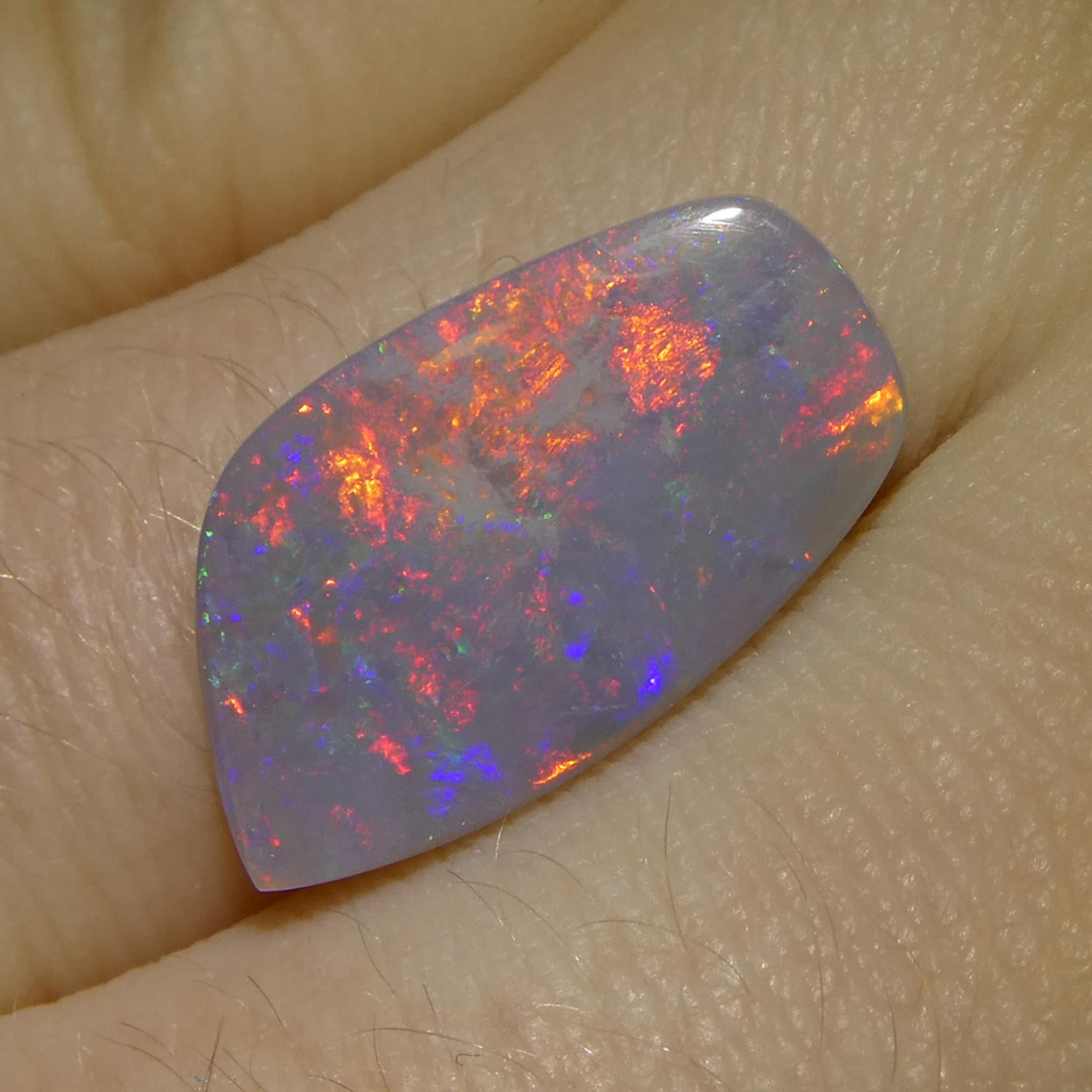 3,98ct Opale grigio cabochon a forma libera dall'Australia in vendita 8