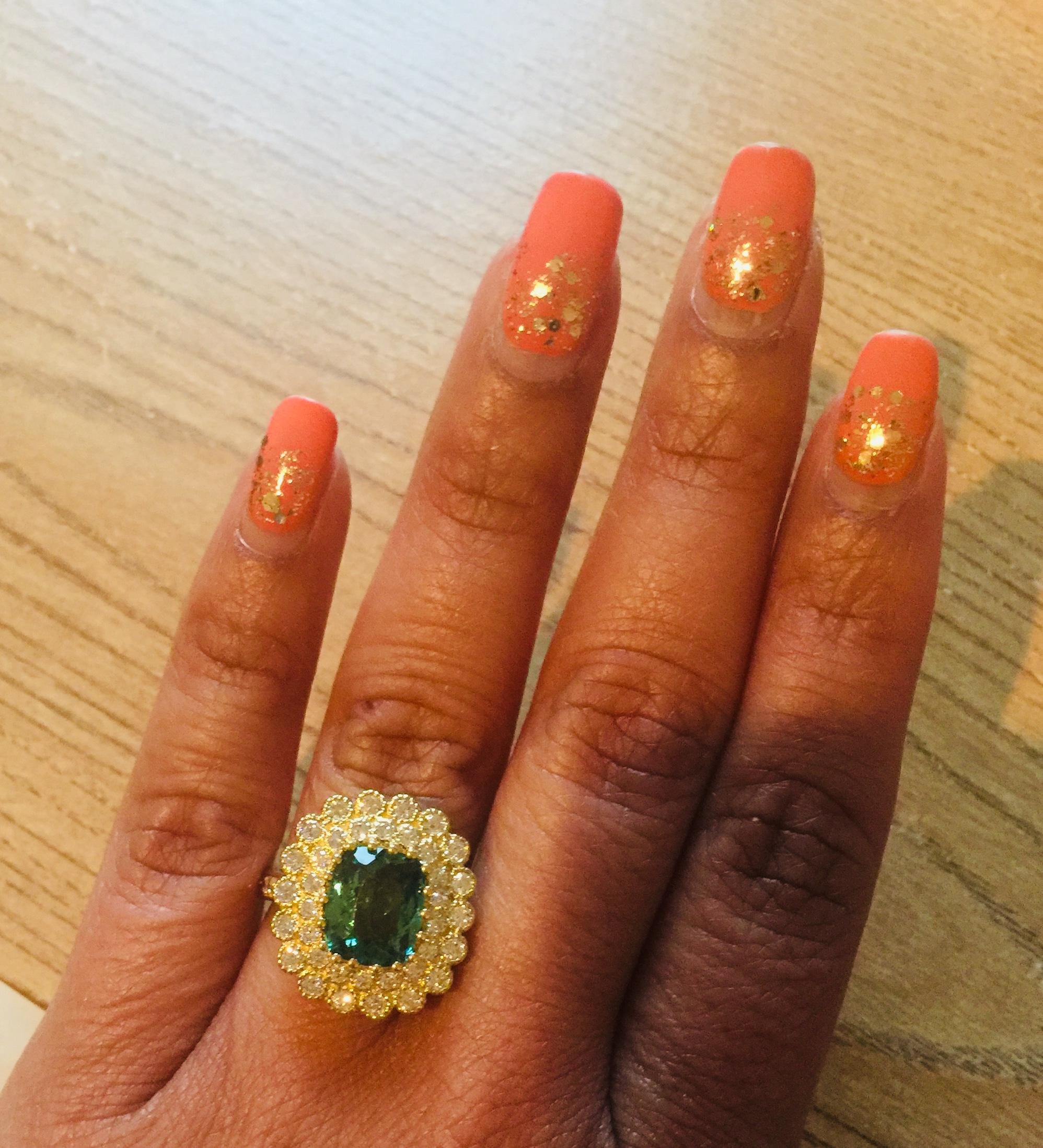 3.99 Carat Green Tourmaline and Diamond Ring 18 Karat Yellow Gold Cocktail Ring In New Condition In Los Angeles, CA