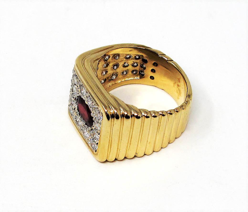 3.99 Carat Total Oval Ruby and Pave Diamond Square Band Ring 14 Karat Gold For Sale 1