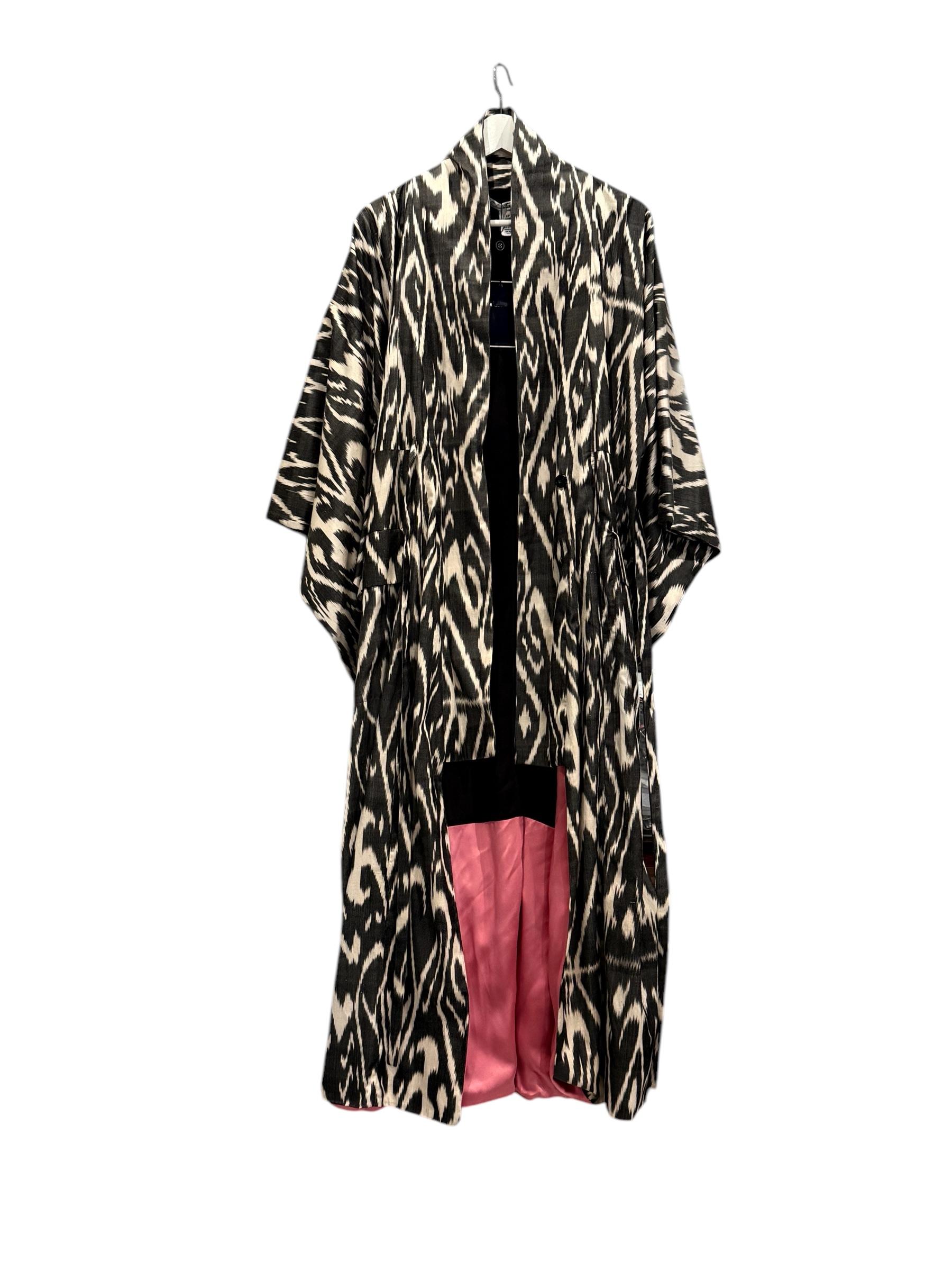 $3990 Neu mit Etiketten Oscar De La Renta Kimono-Mantel aus Seide im Angebot 7