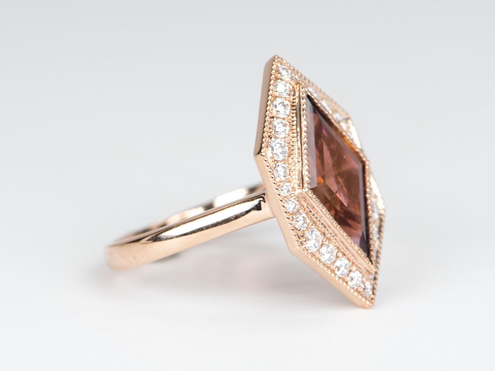 ♥ 3.99ct Kite Shape Pink Tourmaline with Unique Moissanite Halo Hexagon Shape Statement Ring 14K Rose Gold
♥ Solid 14k rose gold ring set with a beautiful kite-shaped tourmaline
♥ Gorgeous pink red color!
♥ The item measures 23.2 mm in length, 13.8