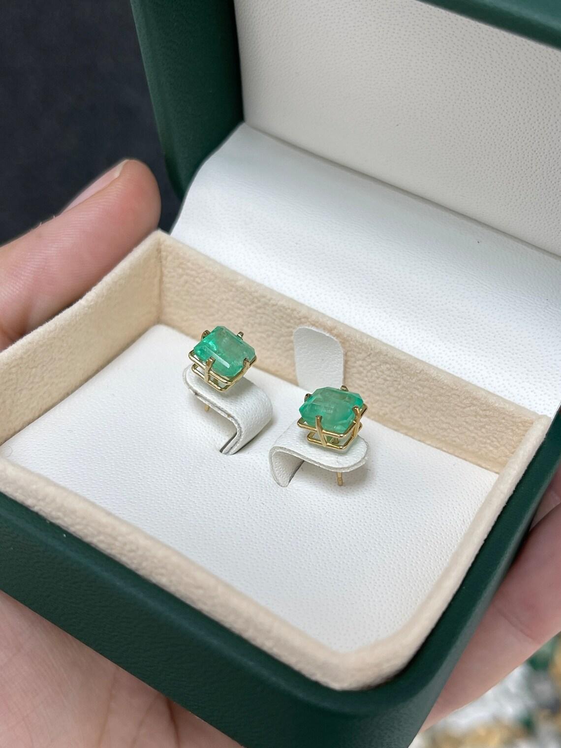 3.99tcw 14K Asscher Cut Colombian Emerald Stud Earrings Medium Green May in vendita 2