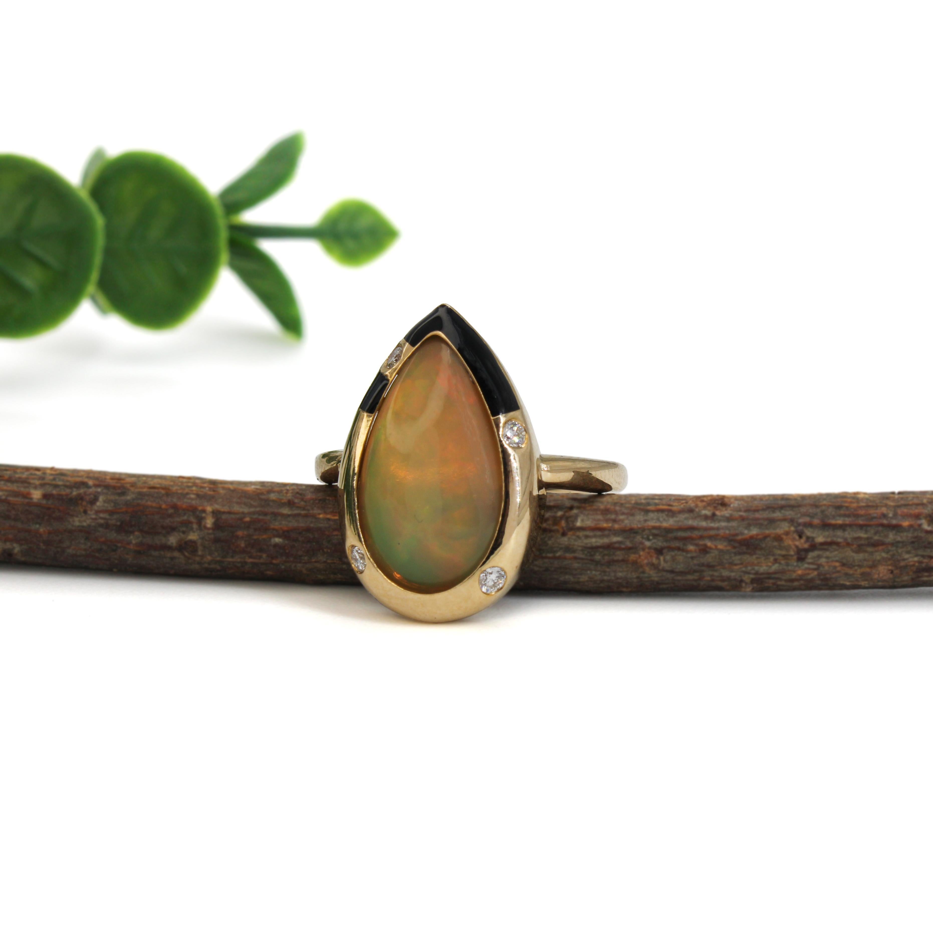 Anillo de ópalo etíope de 3,9 quilates con diamantes naturales y esmalte negro en oro macizo de 14 quilates en Nuevo estado para la venta en Columbus, OH