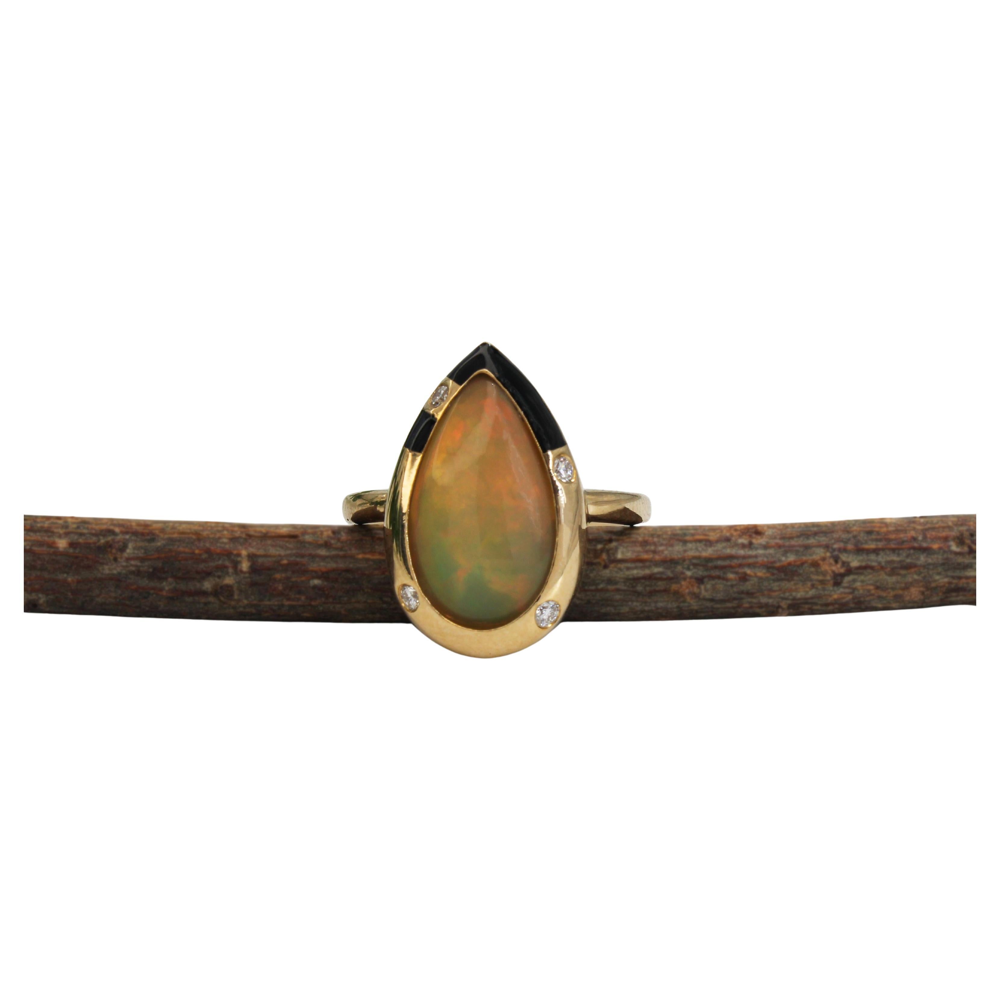 Anillo de ópalo etíope de 3,9 quilates con diamantes naturales y esmalte negro en oro macizo de 14 quilates