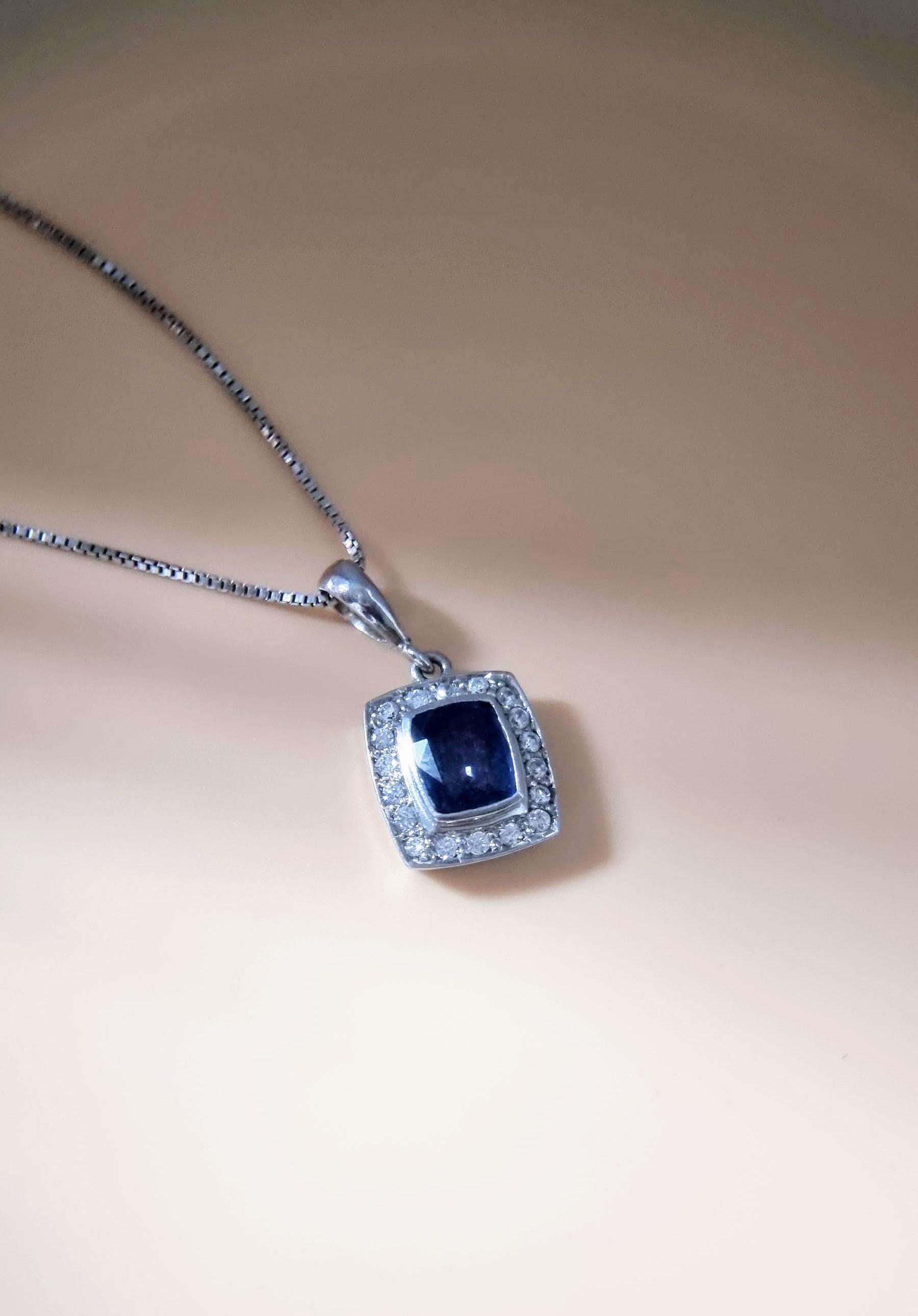 3ct Bezel Natural Blue Sapphire Pendant in Platinum-Coated Silver In New Condition For Sale In Lanham, MD