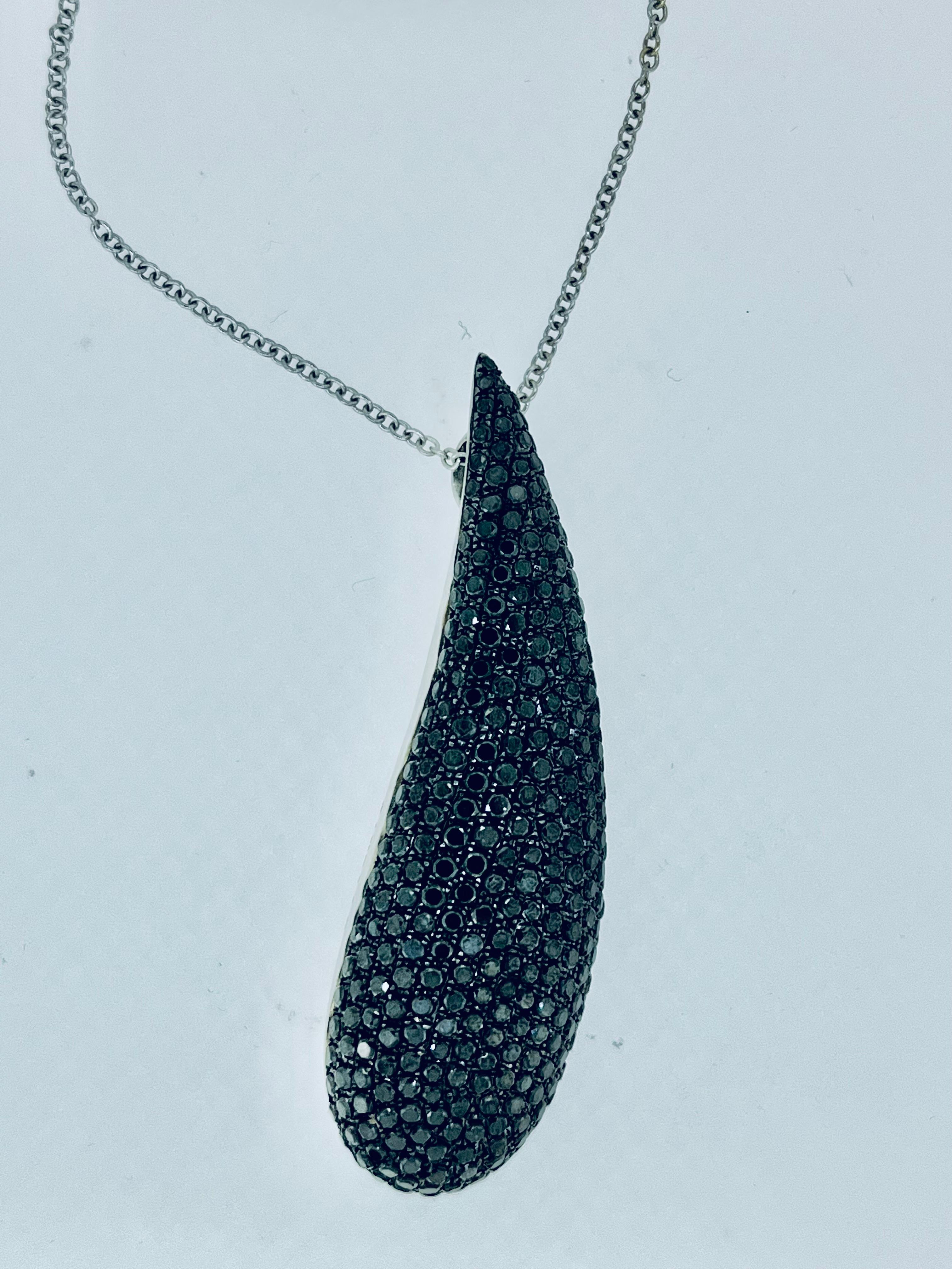 3ct Black Diamonds Tear Drop Shape Pendant with 18ct White Gold Trace Chain In Excellent Condition For Sale In London, GB