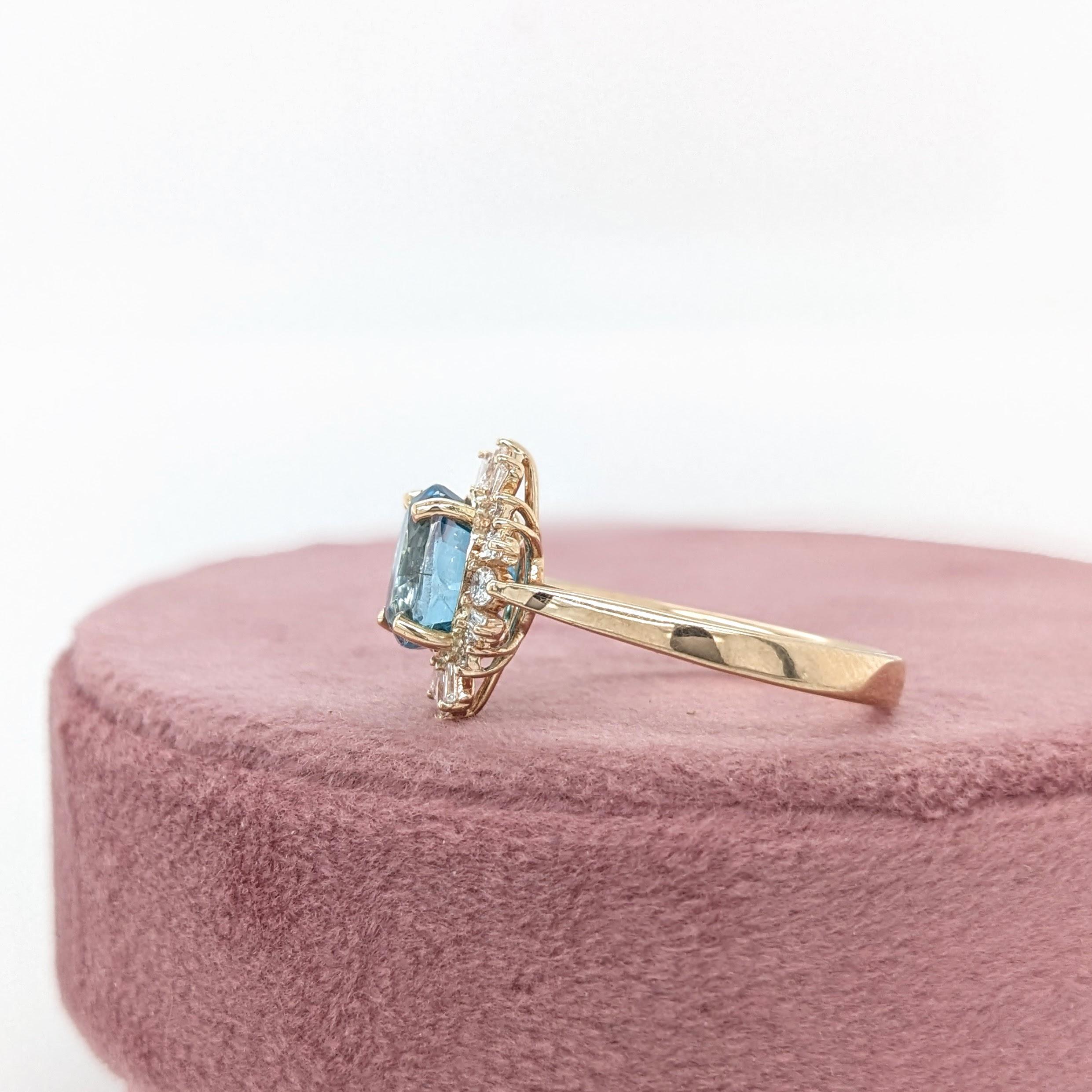 Oval Cut 3ct Blue Zircon Ring w Earth Mined Diamonds in Solid 14K Yellow Gold Oval 8x6mm For Sale