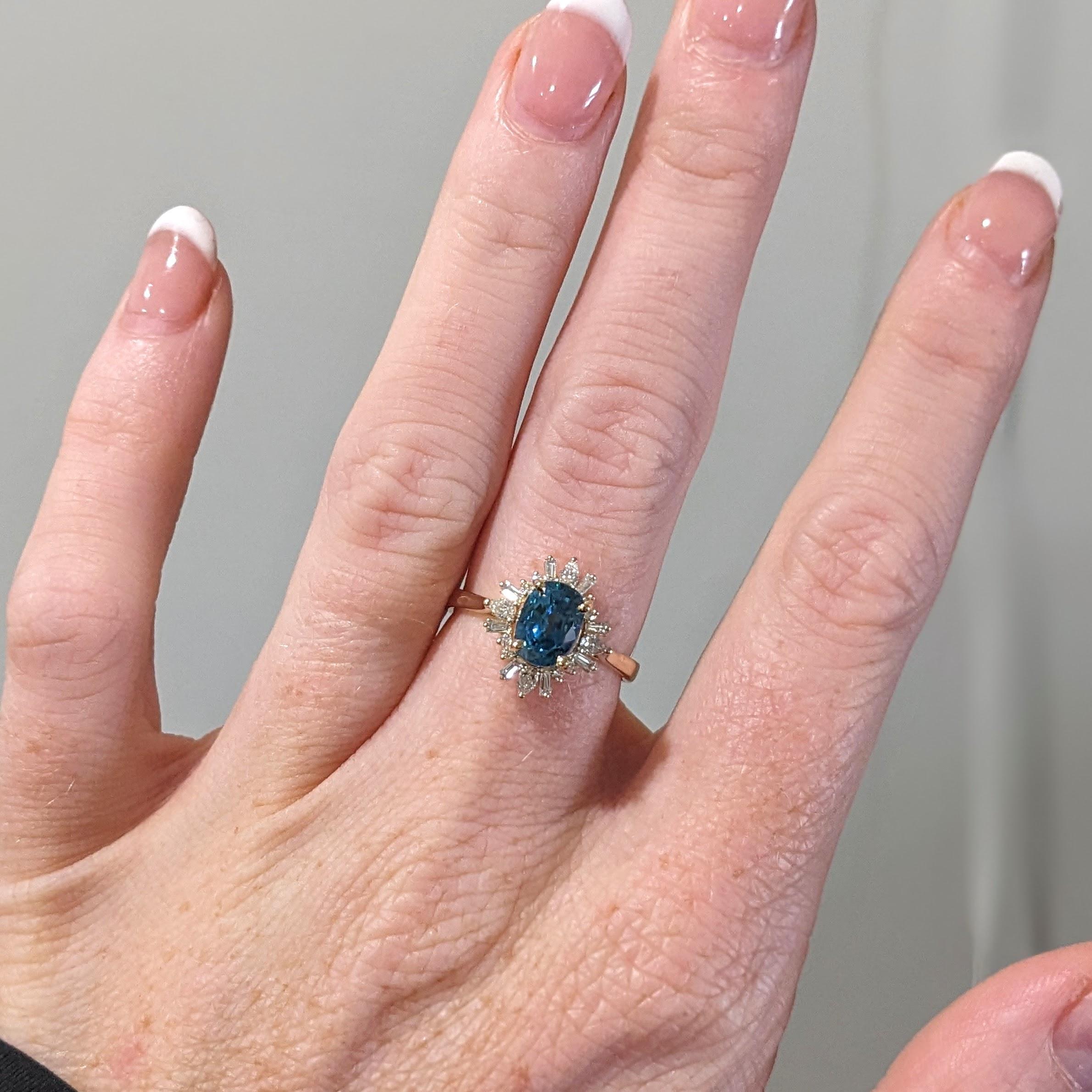 3ct Blue Zircon Ring w Earth Mined Diamonds in Solid 14K Yellow Gold Oval 8x6mm For Sale 2