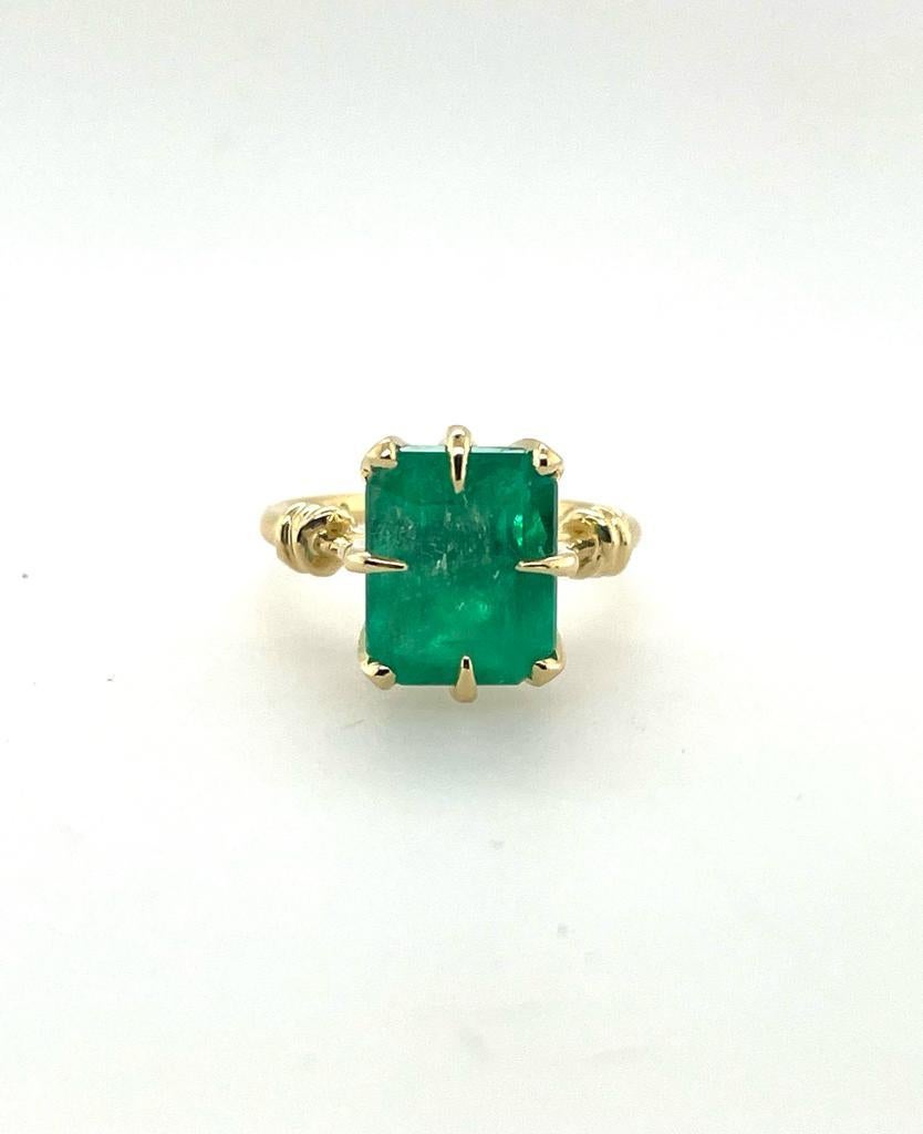 For Sale:  3ct Columbian Emerald Solitaire Ring in 18ct Yellow Gold and Diamond 15