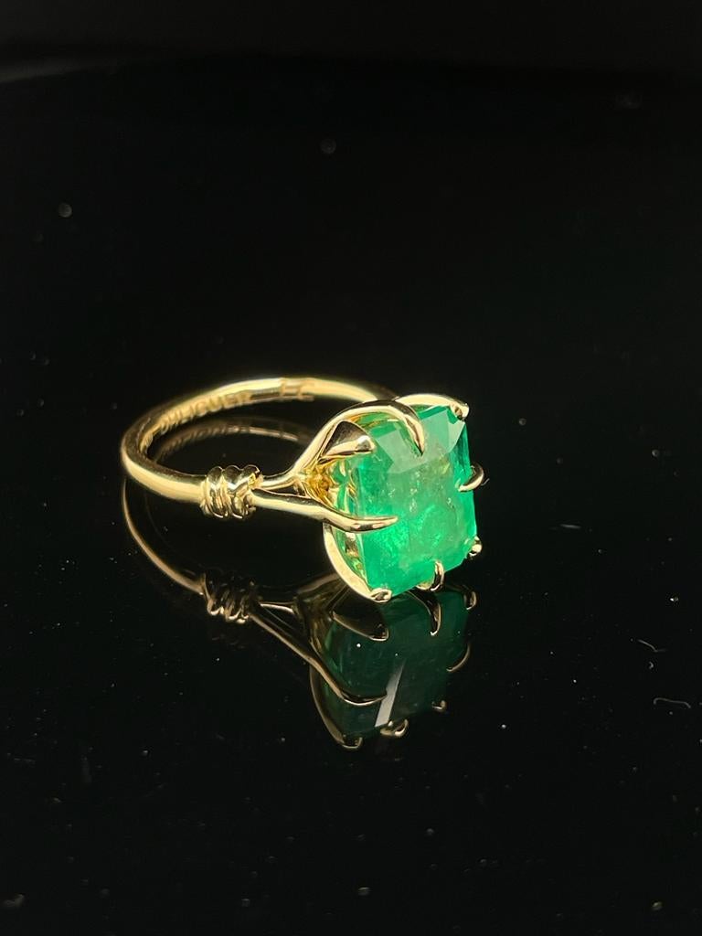 For Sale:  3ct Columbian Emerald Solitaire Ring in 18ct Yellow Gold and Diamond 16