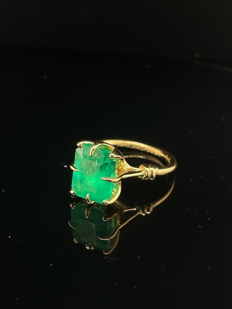 For Sale:  3ct Columbian Emerald Solitaire Ring in 18ct Yellow Gold and Diamond 20