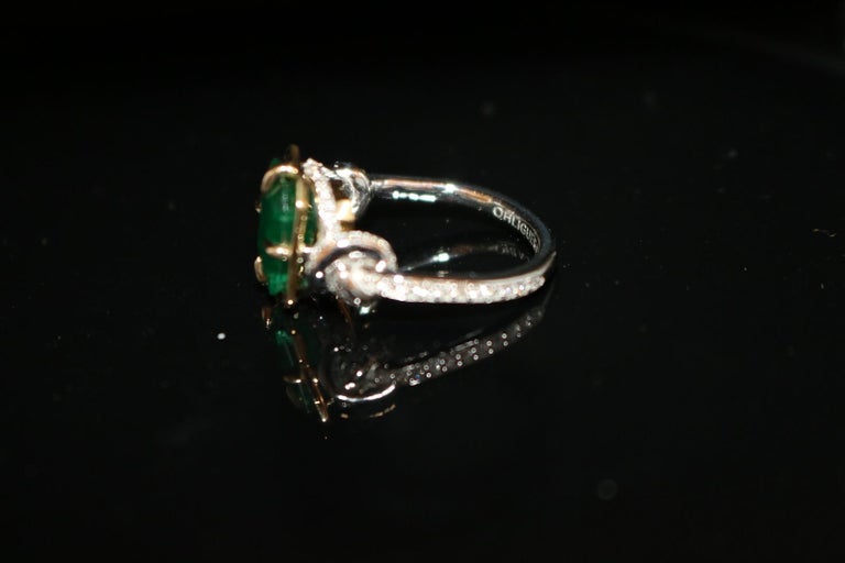 3ct Diamond and Emerald Forget Me Knot Solitaire Ring For Sale 5
