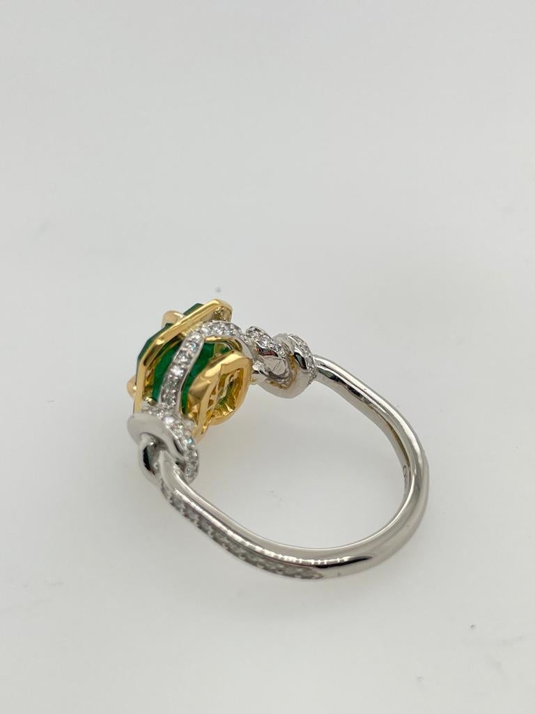 3ct Diamond and Emerald Forget Me Knot Solitaire Ring For Sale 12