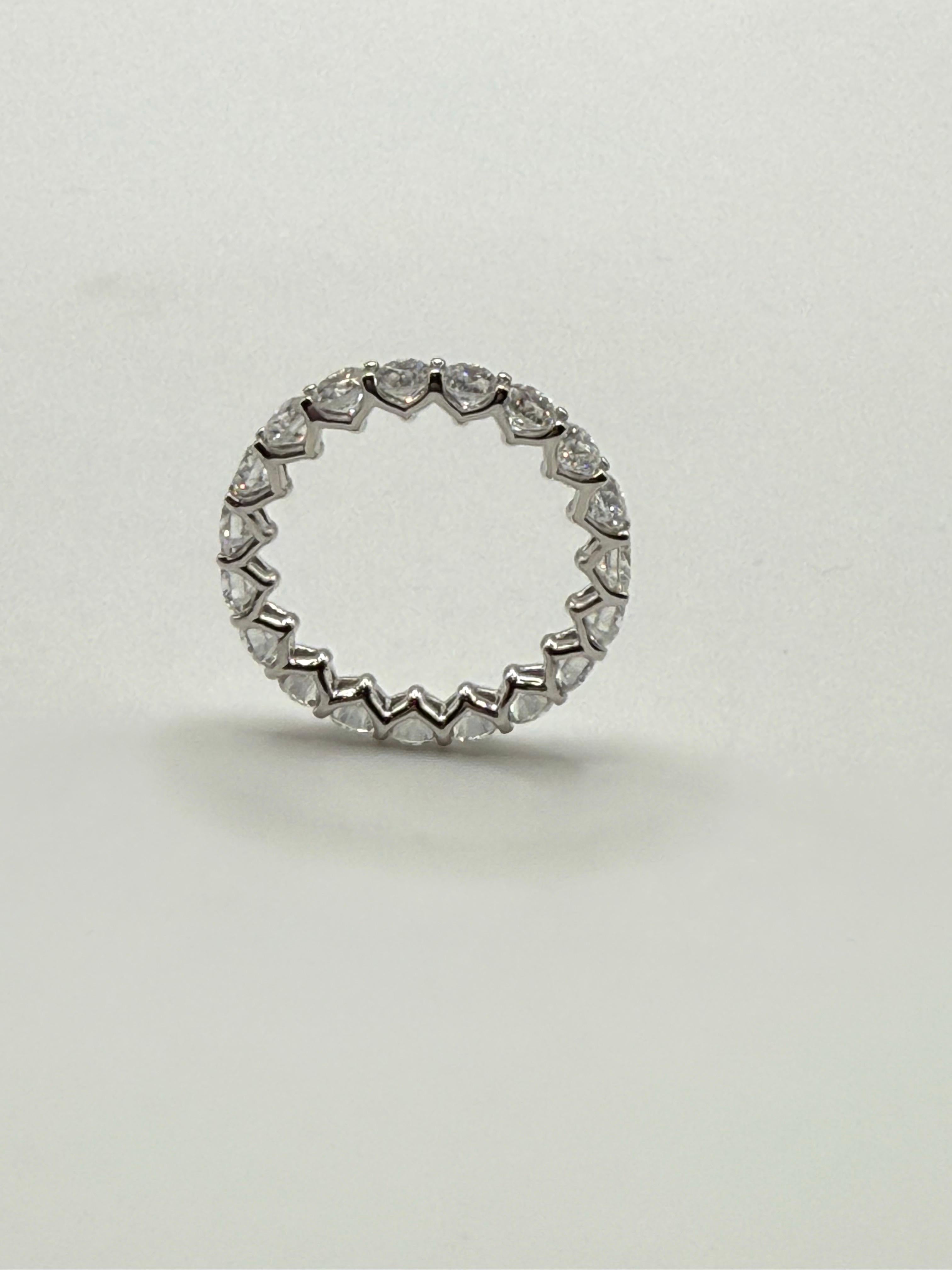 Alliance d'éternité en diamant 3ct Or 18KT en vente 1