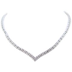 3ct Diamonds Riviere V Shape Necklace, 18kt White Gold