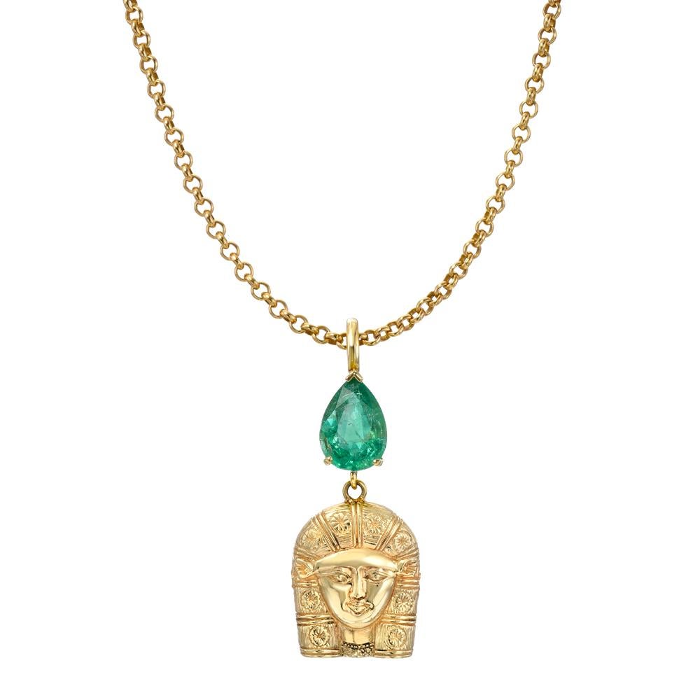 Pendentif Hathor déesse égyptienne en or 14 carats avec émeraude de 3 carats Neuf - En vente à Los Angeles, CA