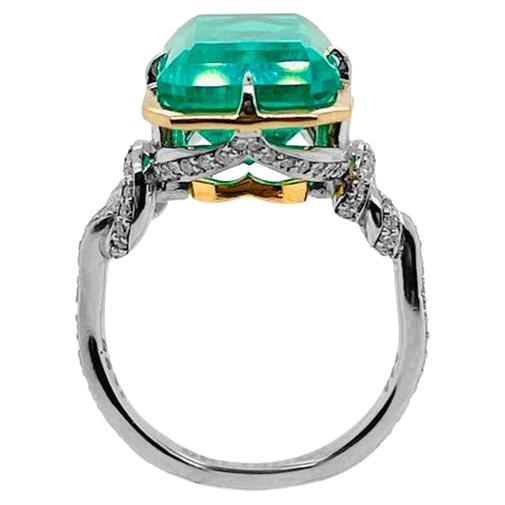 Smeraldo da 3ct con anello nodo Forget Me in platino e oro giallo 22ct