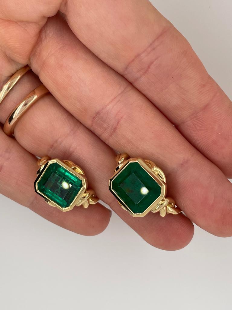 3ct Emerald Ring in 18ct Yellow Gold For Sale 4