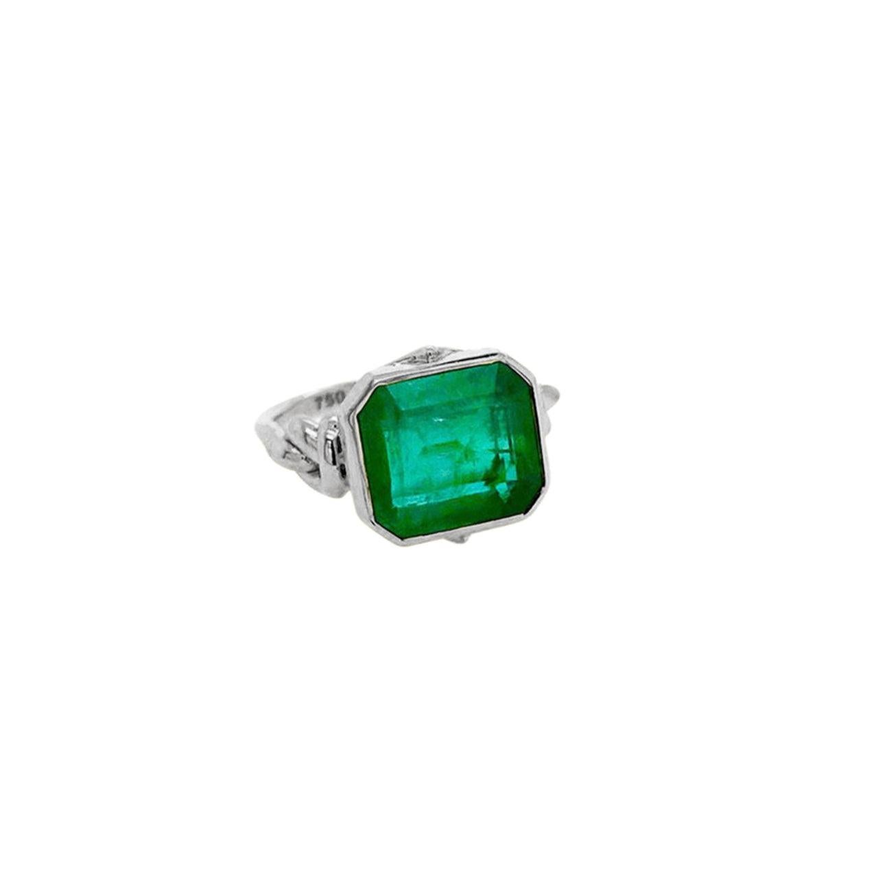 3ct Emerald Ring in 18ct Yellow Gold For Sale 4