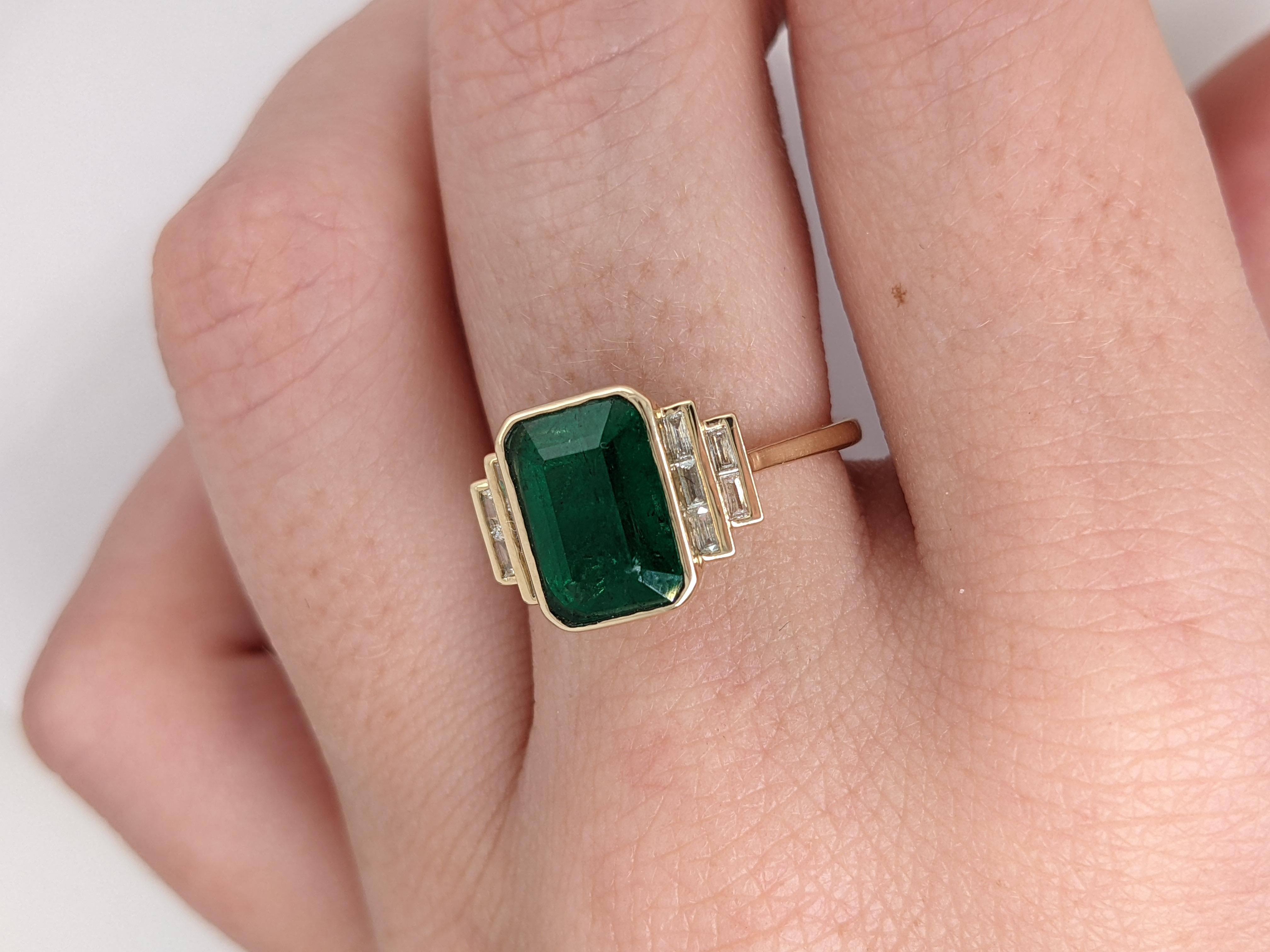 3ct Emerald Ring w Earth Mined Diamonds in Solid 14K Gold EM 10x7mm For Sale 1