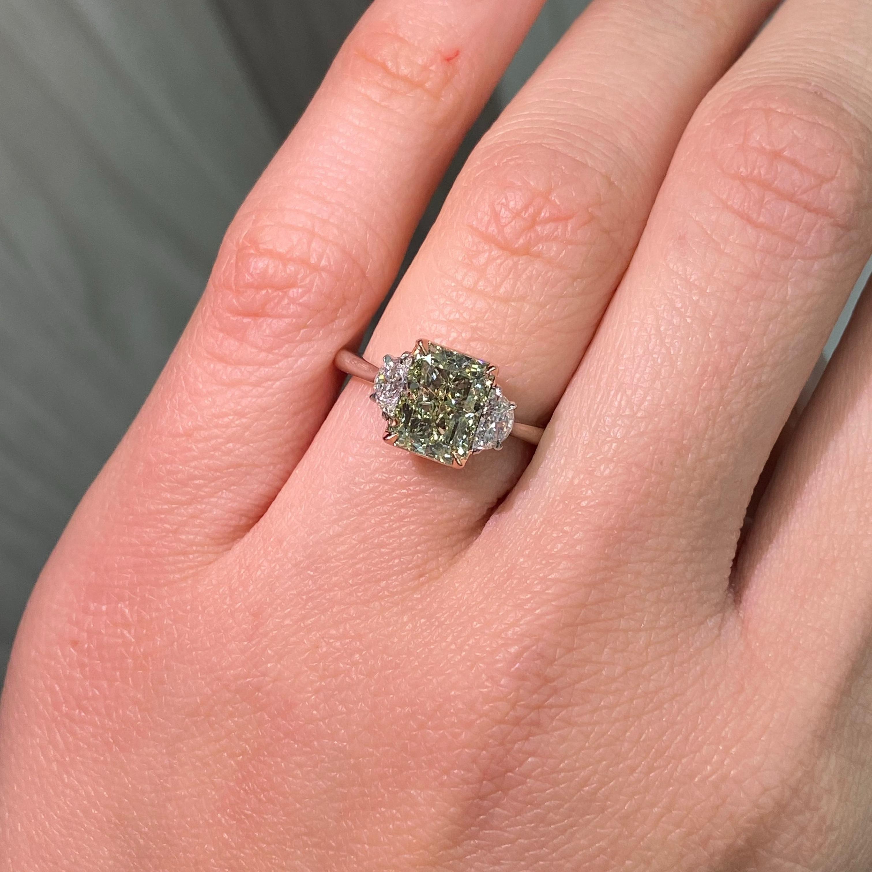 Women's 3ct Greenish Yellow Diamond Engagement Ring For Sale
