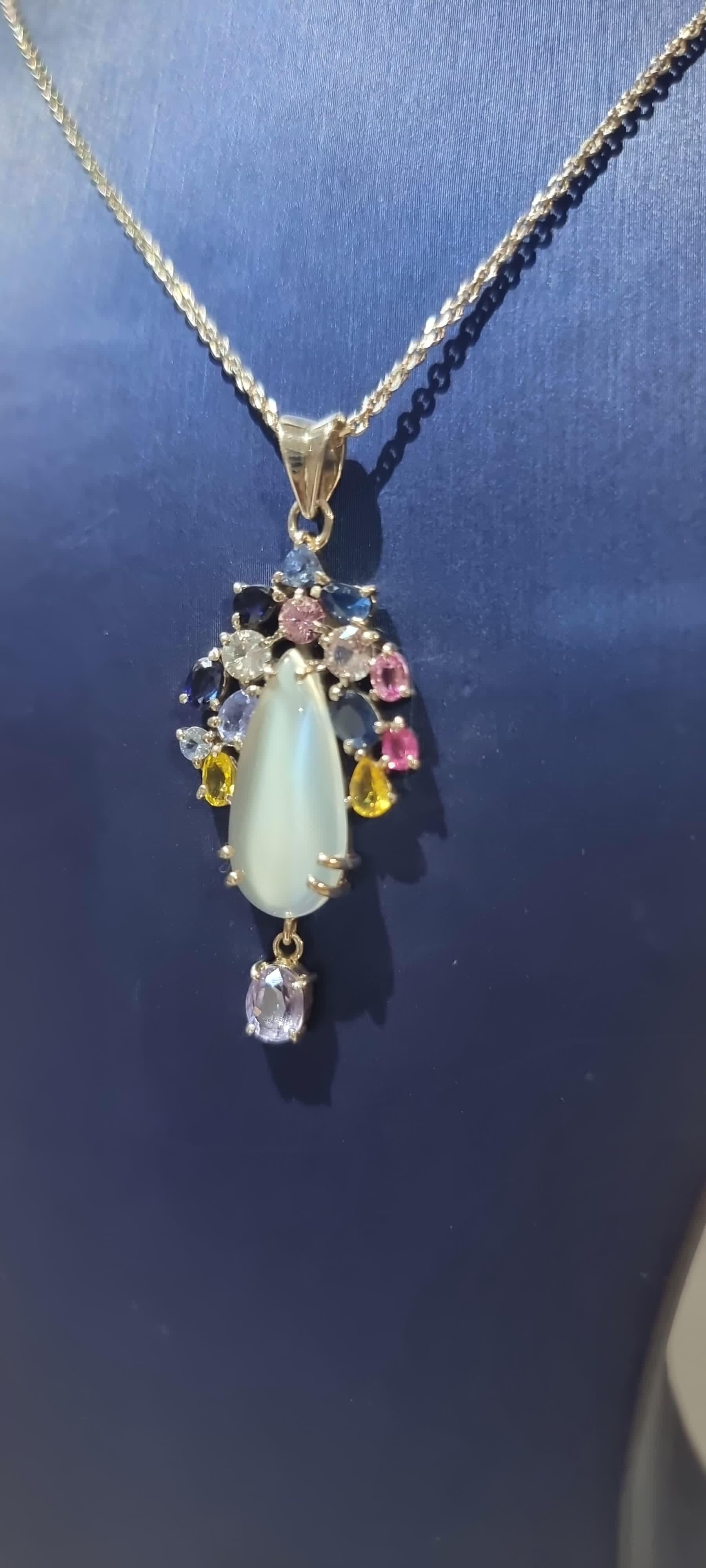3ct Moonstone with Multi-color Natural Sapphire and Tanzanite Floral Pendant In New Condition In Lanham, MD