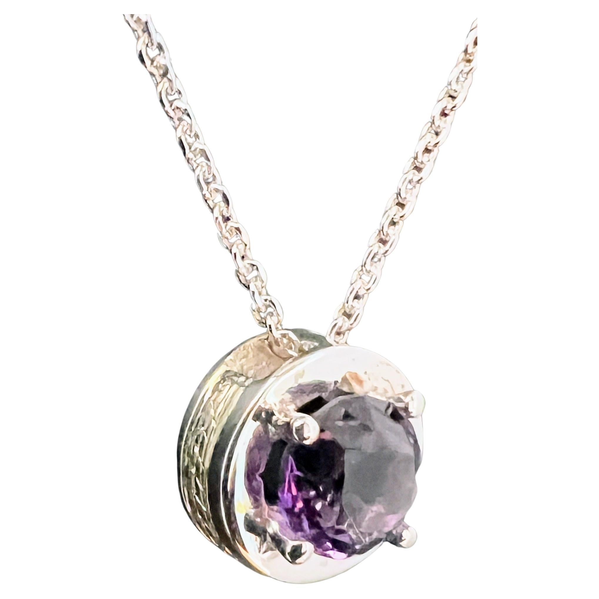 Moderno Ciondolo per collana di ametista tonda naturale A. Silver in vendita