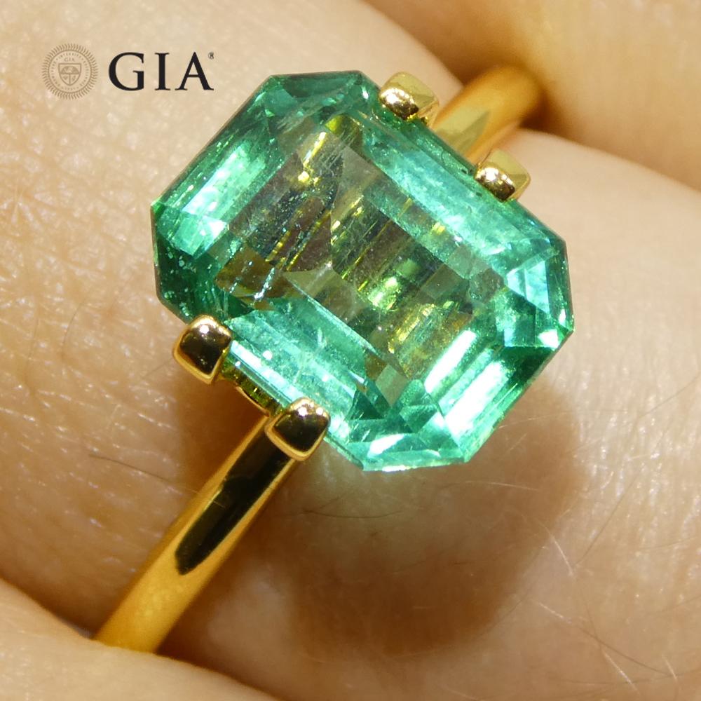 Taille octogone 3ct Octagonal/Emerald Cut Green Emerald GIA Certified Zambia (F1) en vente