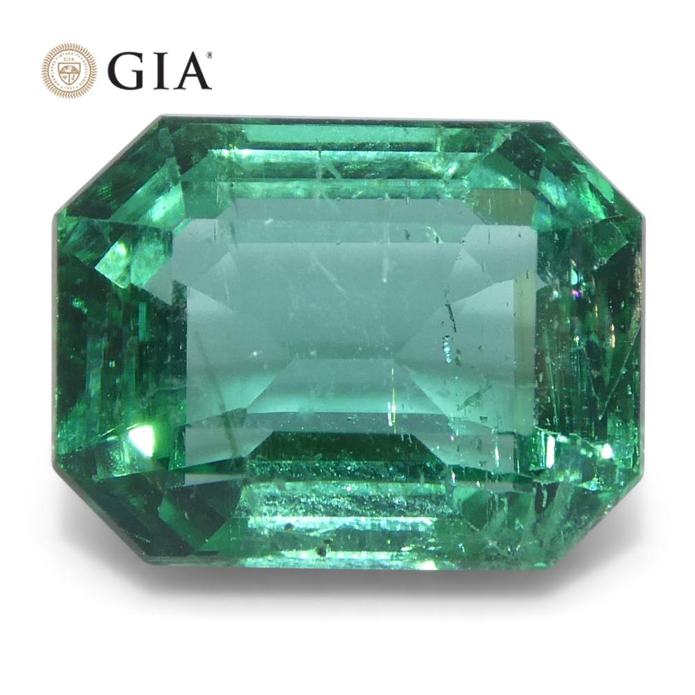 3ct Octagonal/Emerald Cut Green Emerald GIA Certified Zambia (F1) Unisexe en vente