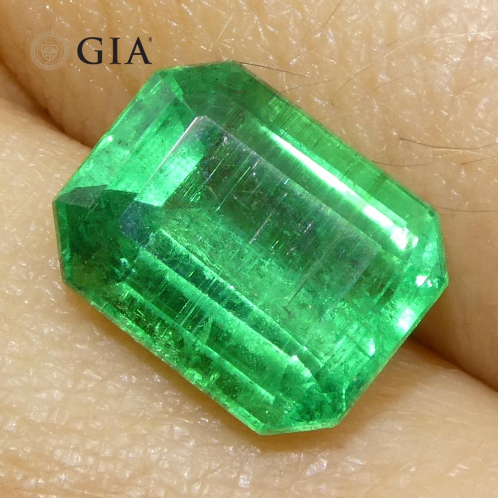 3ct Octagonal/Emerald Cut Green Emerald GIA Certified Zambia Untreated For Sale 7