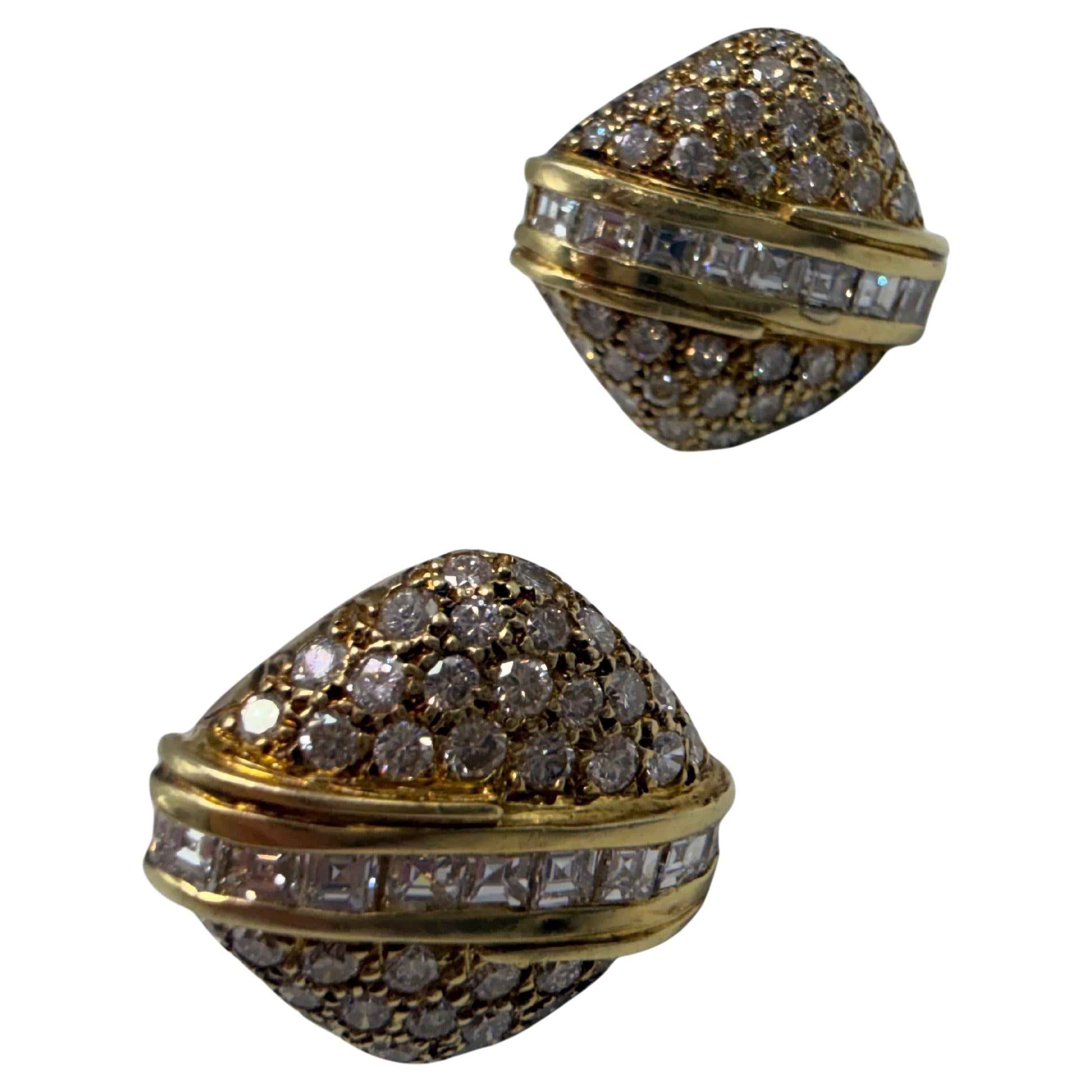 3ct Omega Diamond Button earrings 18KT gold For Sale