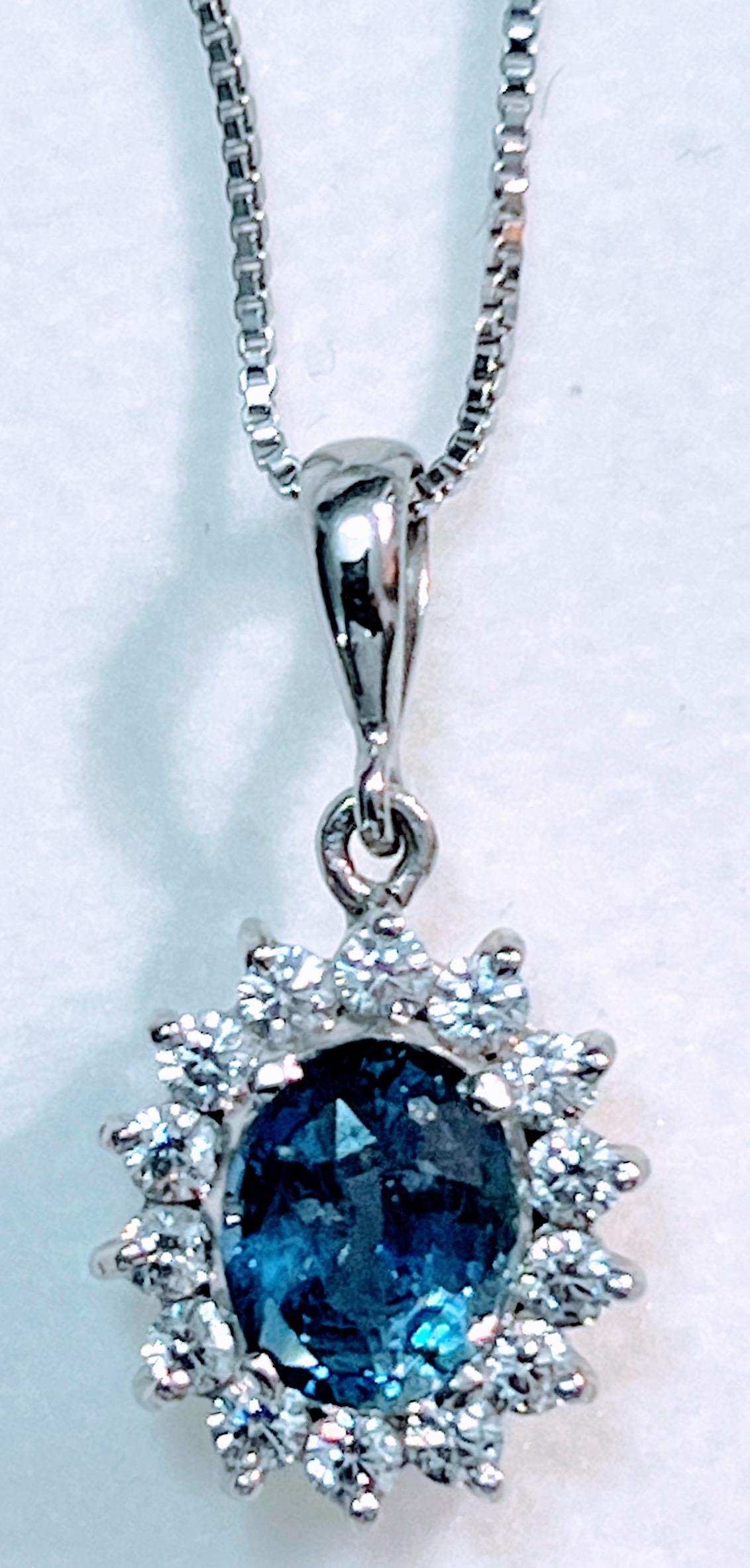 3ct Oval Cut Natural Blue Sapphire Pendant Necklace In New Condition For Sale In Sheridan, WY