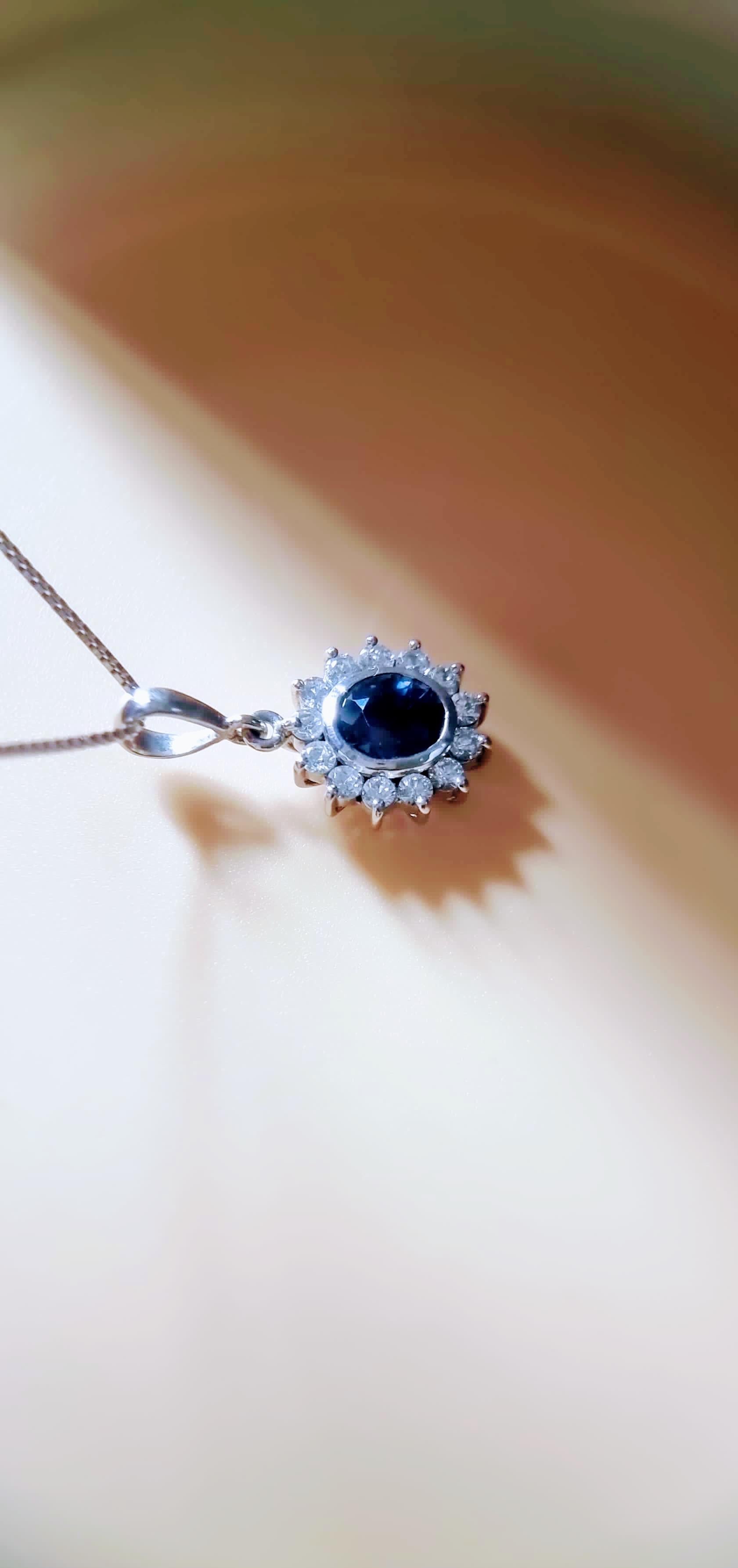 Round Cut 3.4ct Round Blue Sapphire Necklace Pendant For Sale