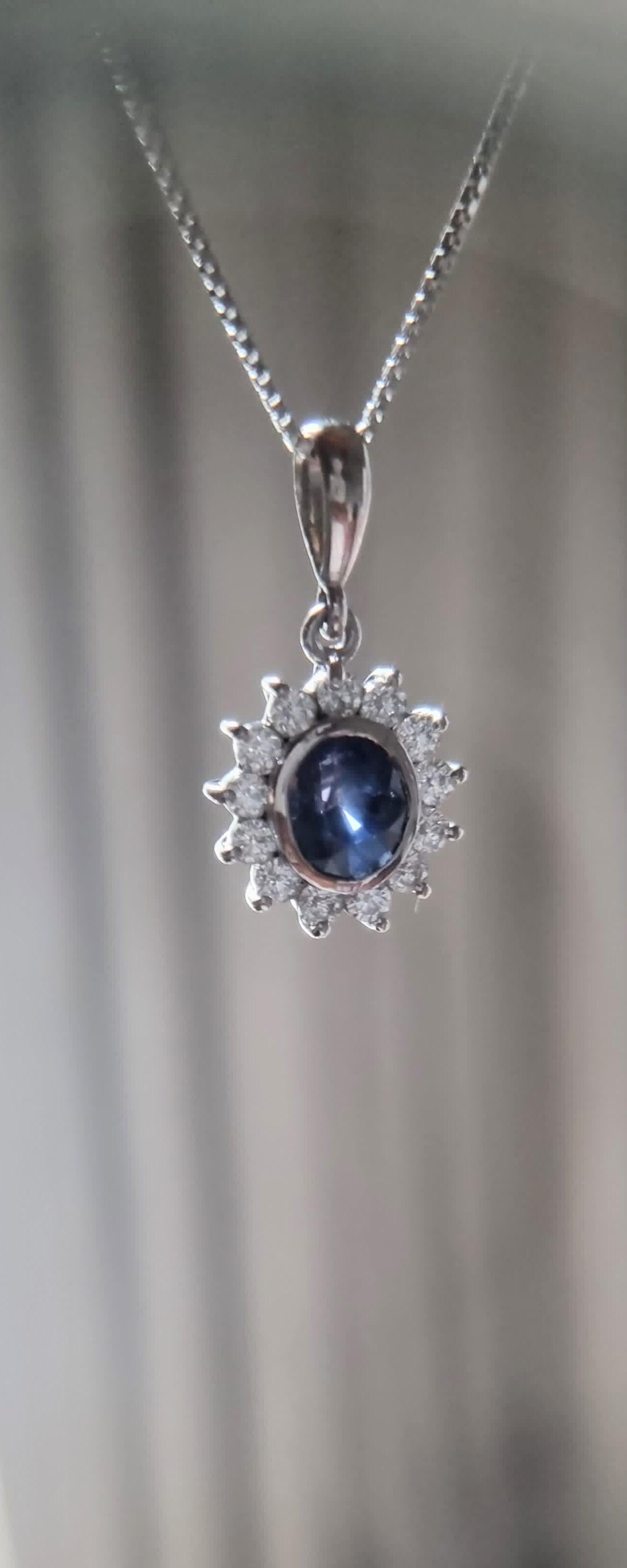 3.4ct Round Blue Sapphire Necklace Pendant For Sale 4