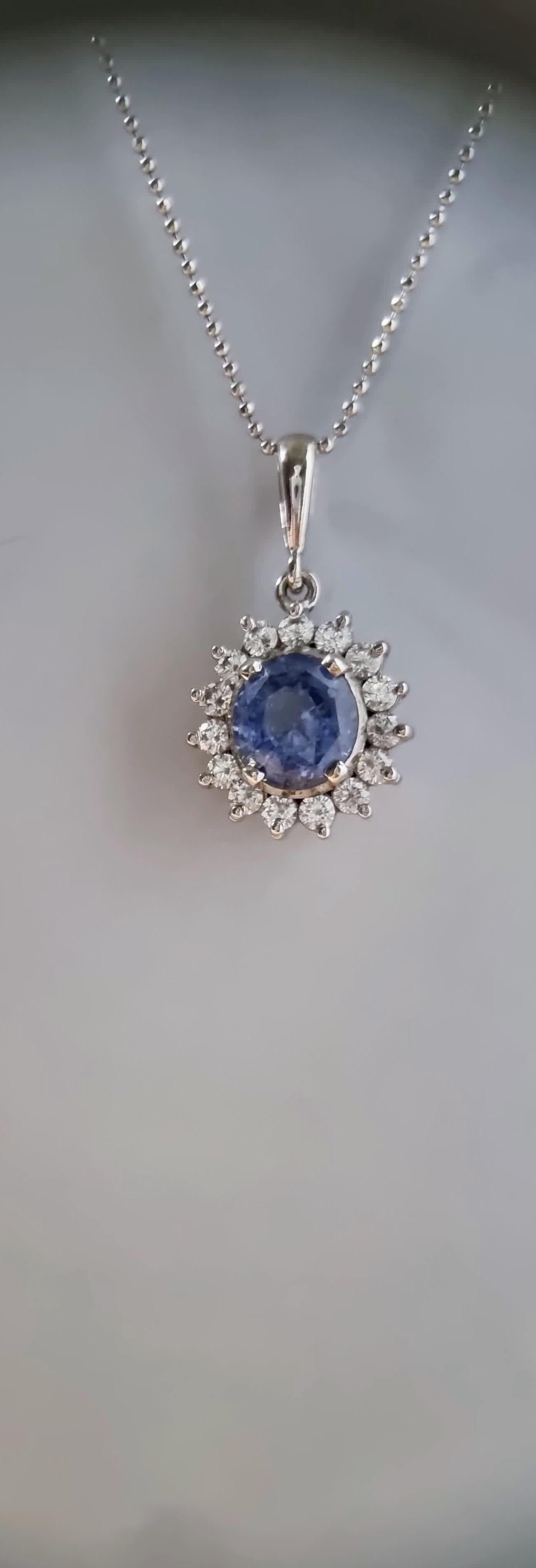 4.1ct Round Cut Prong Set Natural Blue Sapphire Pendant Necklace In New Condition For Sale In Lanham, MD