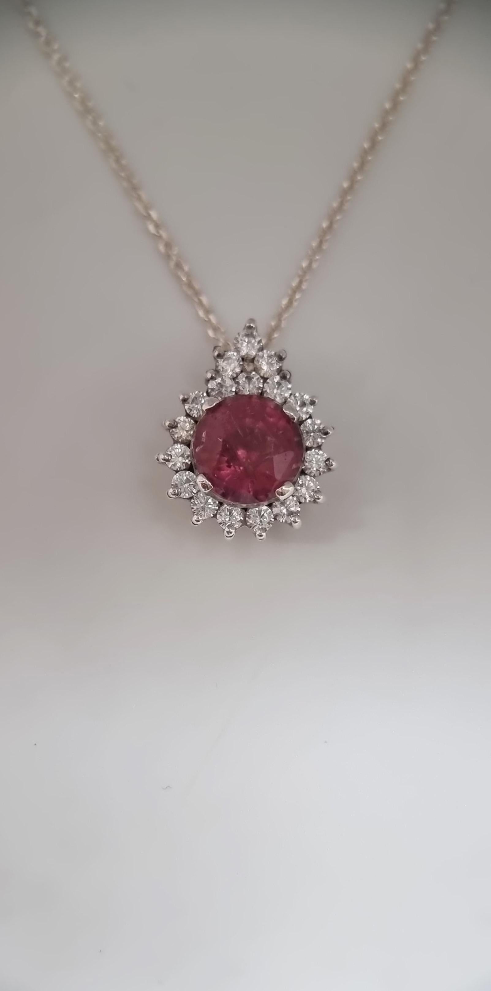 Ciondolo in argento sterling con tormalina rosa naturale rotonda da 3 carati in vendita 6