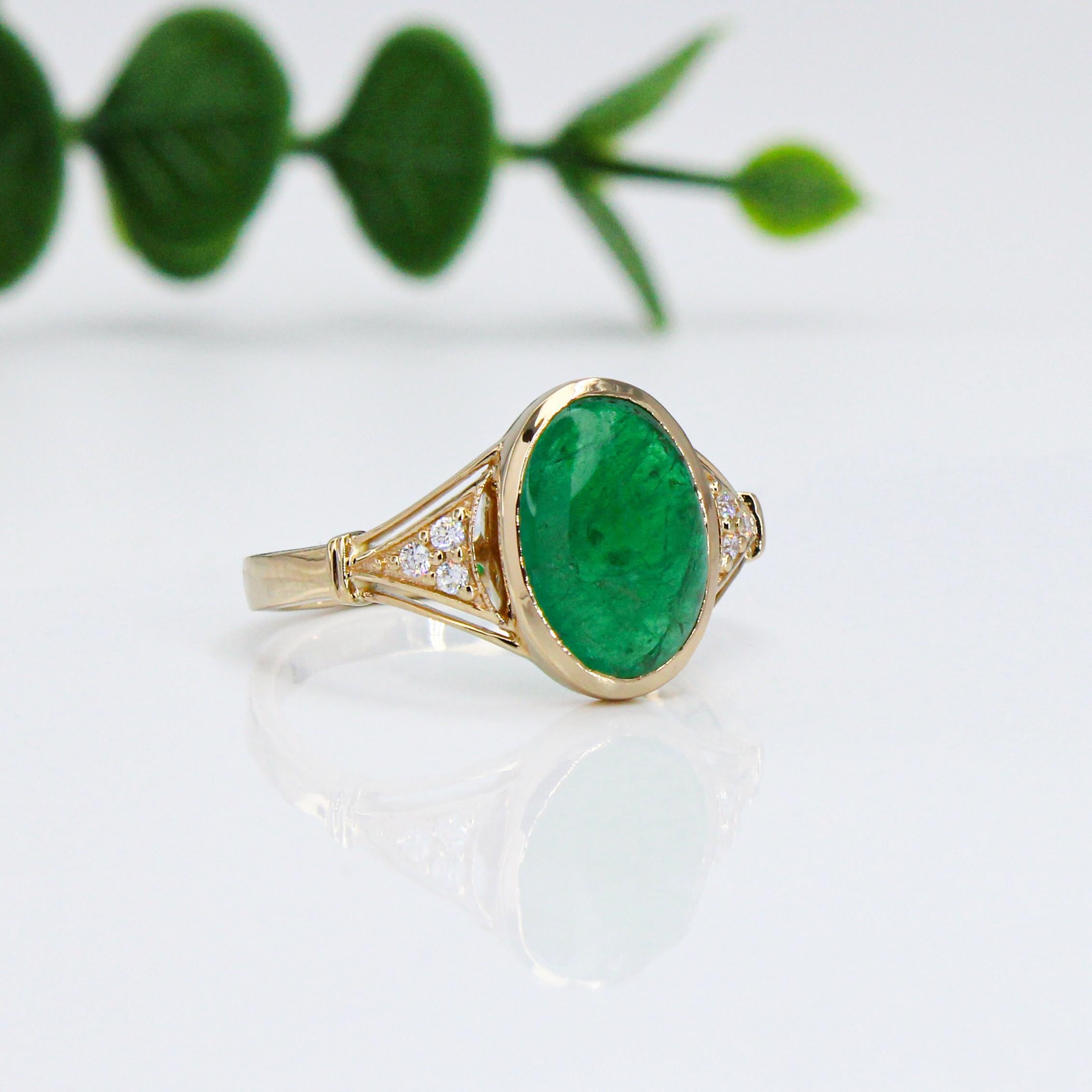 3ct Statement Emerald Ring w Natural Diamond Accents in 14K Gold  OV 11x8mm In New Condition In Columbus, OH