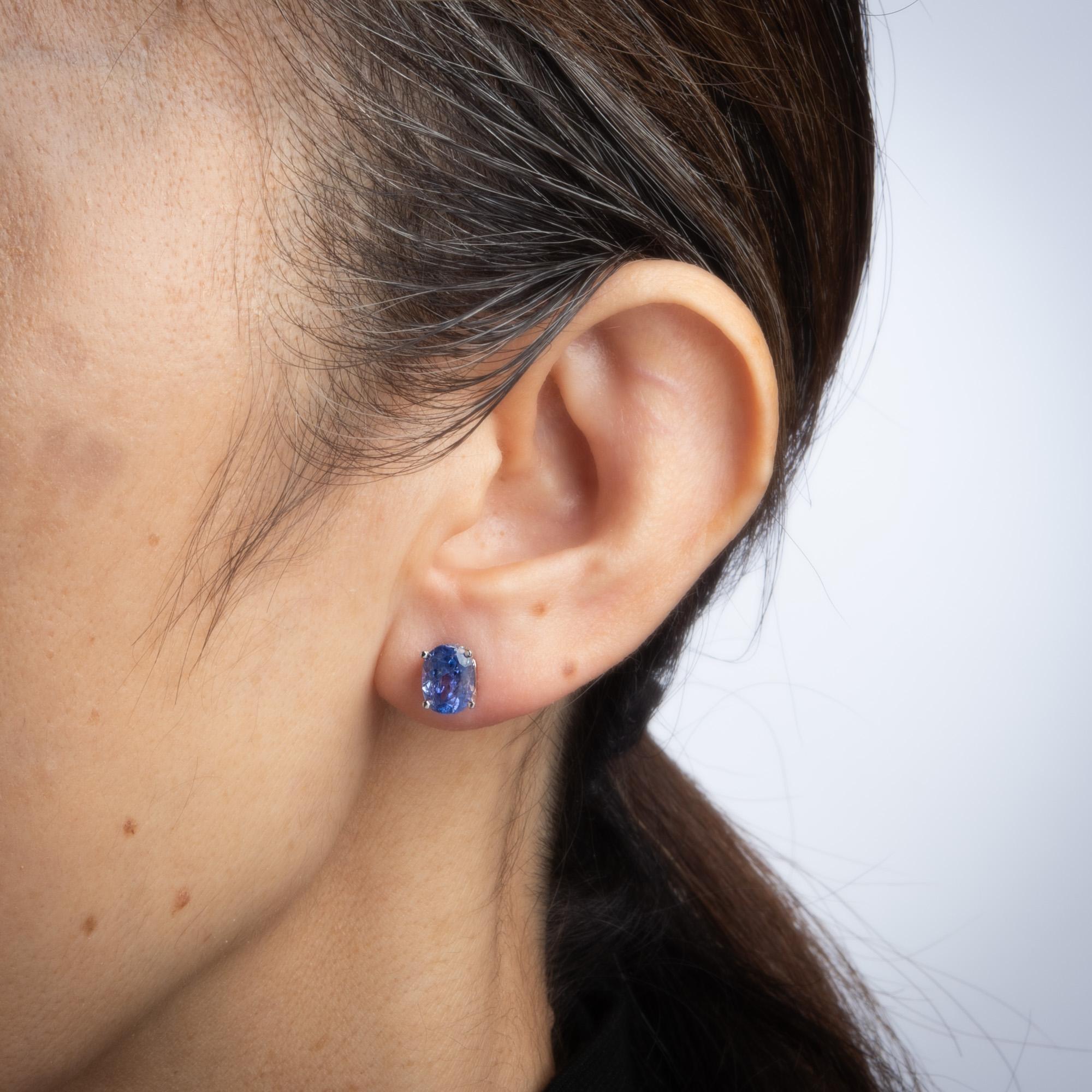 Modern 3 Carat Tanzanite Stud Earrings Estate 14 Karat Gold Oval Faceted Fine Jewelry