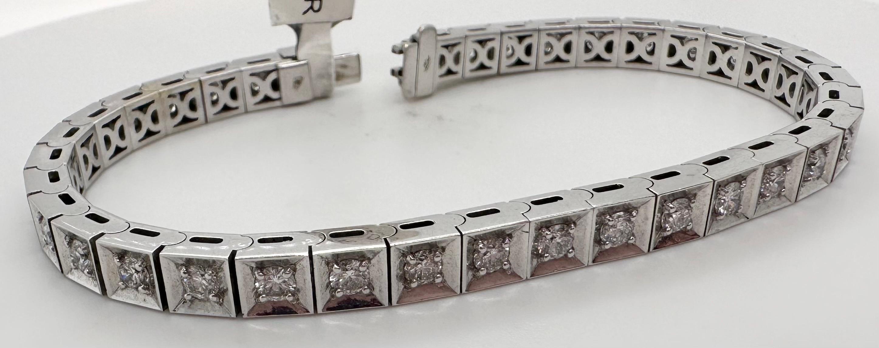 Tennis bracelet made with 3 carats of diamonds (VS-SI) and G-H color in 18KT white gold.
Certificate of authenticity comes with purchase!

ABOUT US
We are a family-owned business. Our studio in located in the heart of Boca Raton at the International
