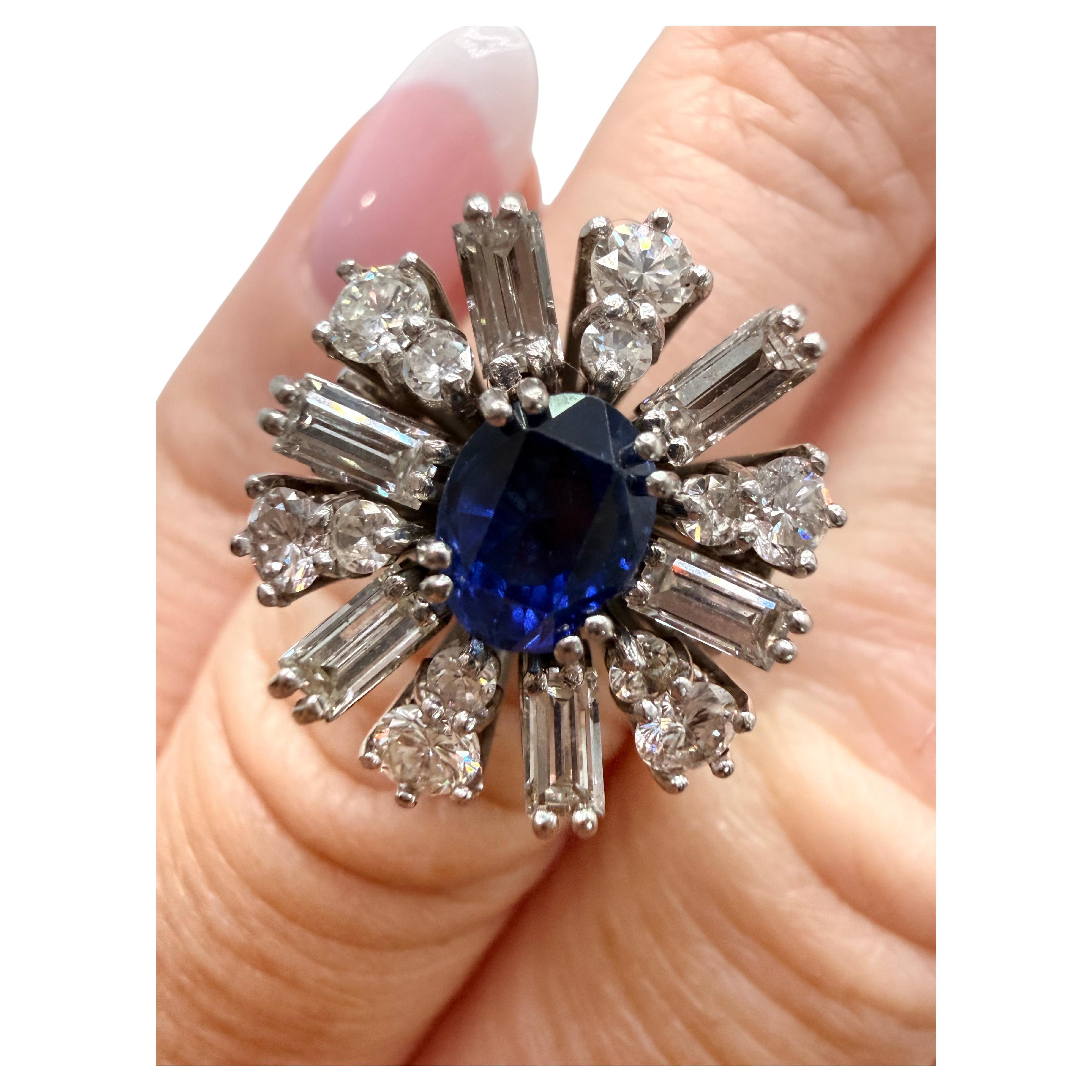 Anello con diamante e zaffiro blu 3ct Vivid Diamonds Anello unico in oro 18KT in vendita