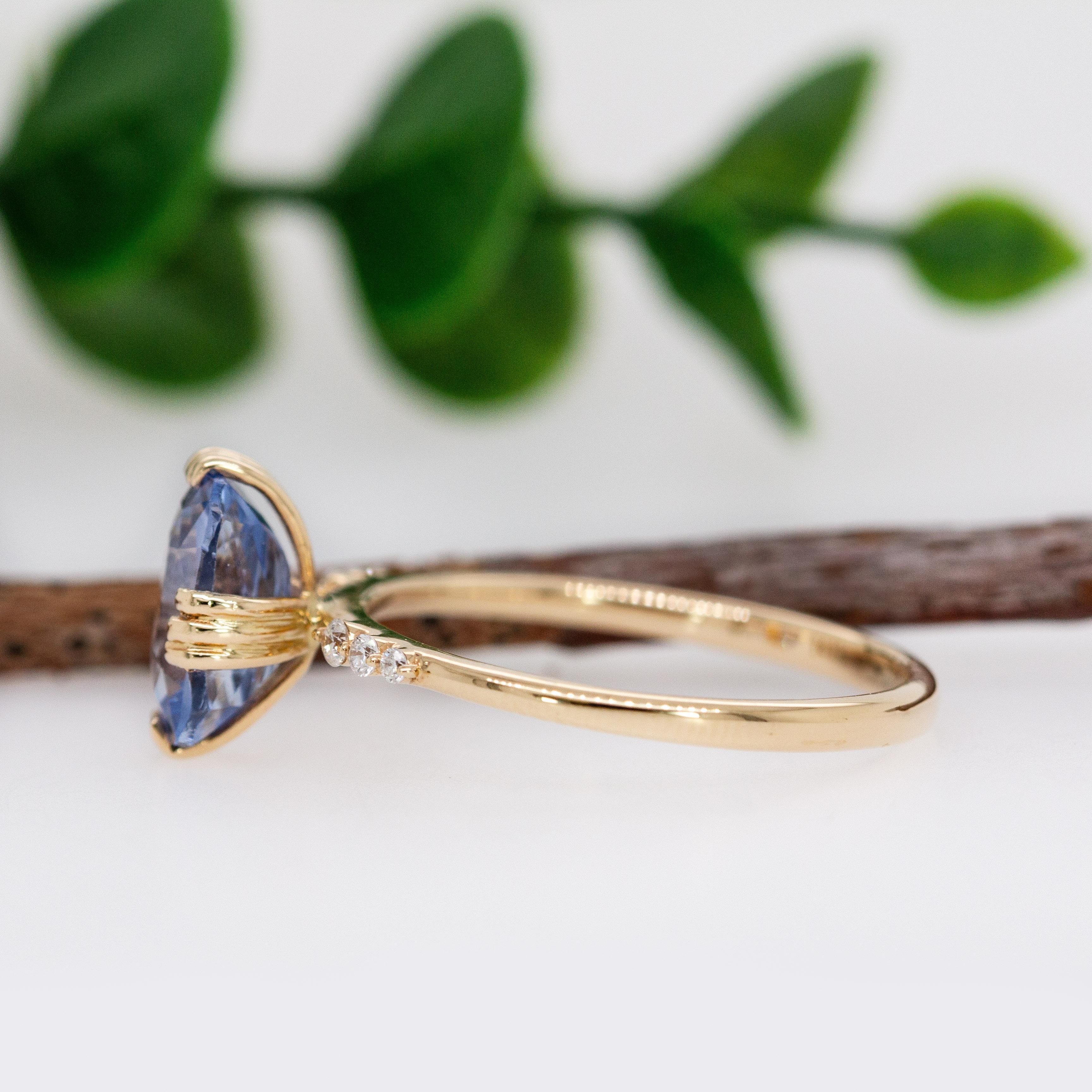 3cts Kornblumenblauer Saphir und natürliche Diamant Akzente Ring in 14K massivem Gold Damen im Angebot