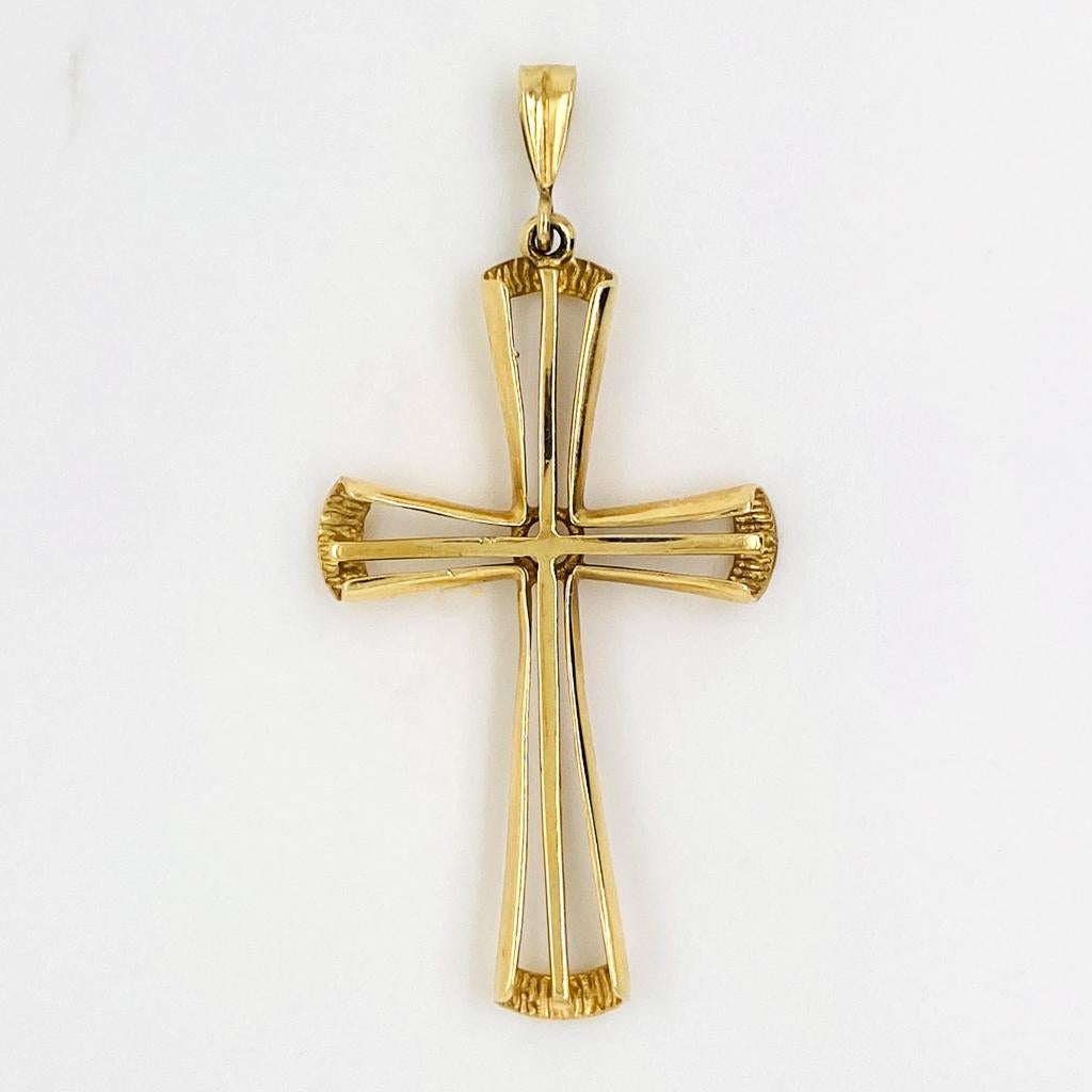 3D Cross Pendant in 14K Yellow Gold 2 Inches Long In New Condition For Sale In Austin, TX