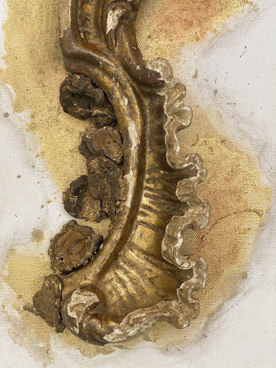 3D pulverbeschichtete Leinwand mit einem italienischen Fragment aus dem 18. Jahrhundert und Chalcedon-Rosetten (Rokoko) im Angebot