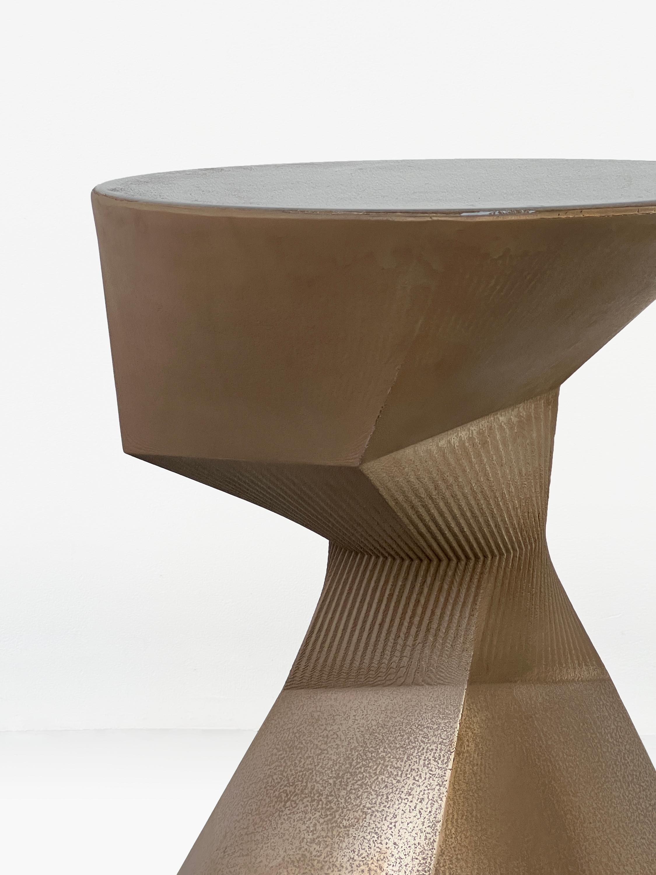 Tavolino in bronzo stampato in 3D 