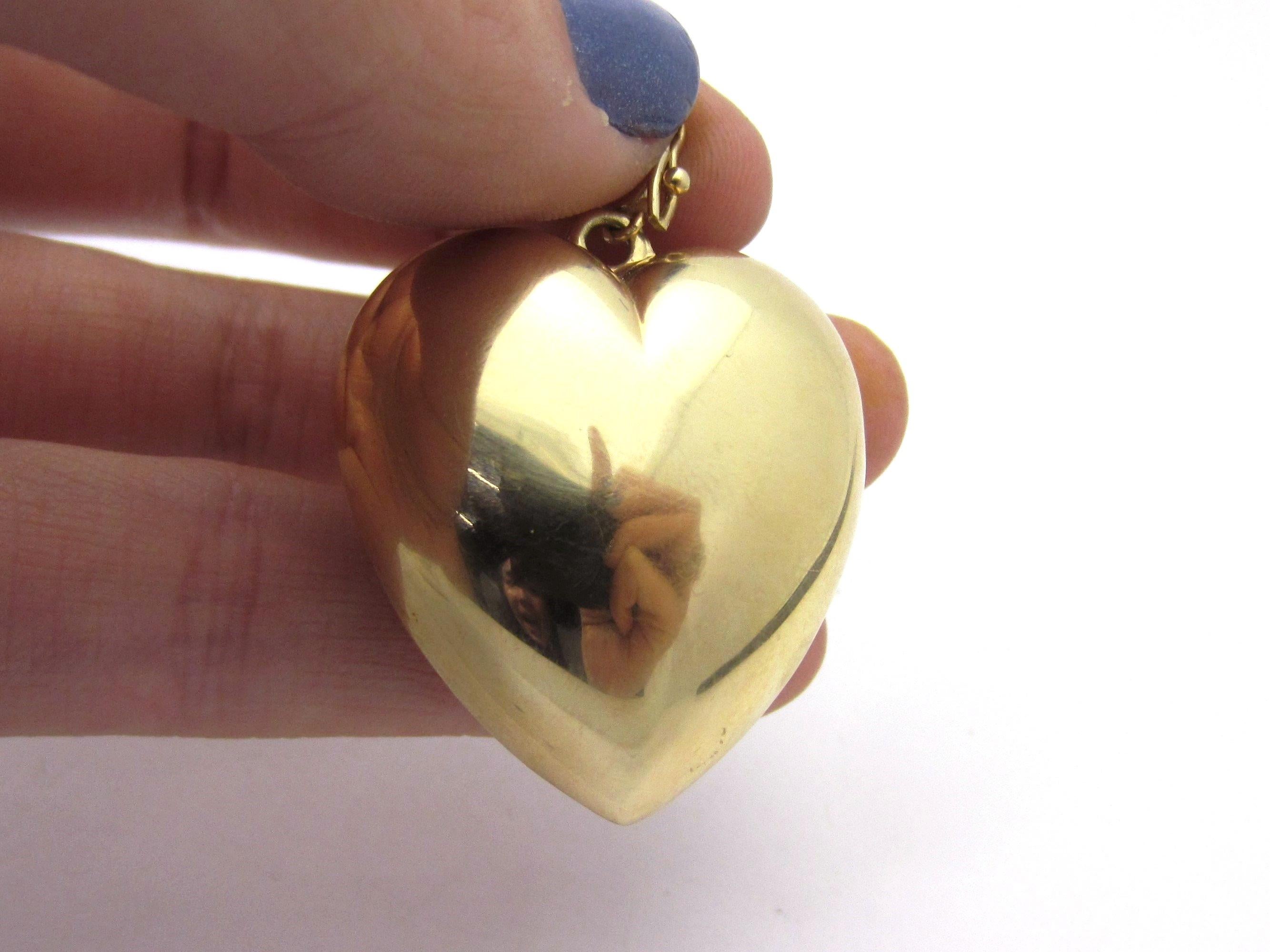 vintage puffy heart necklace